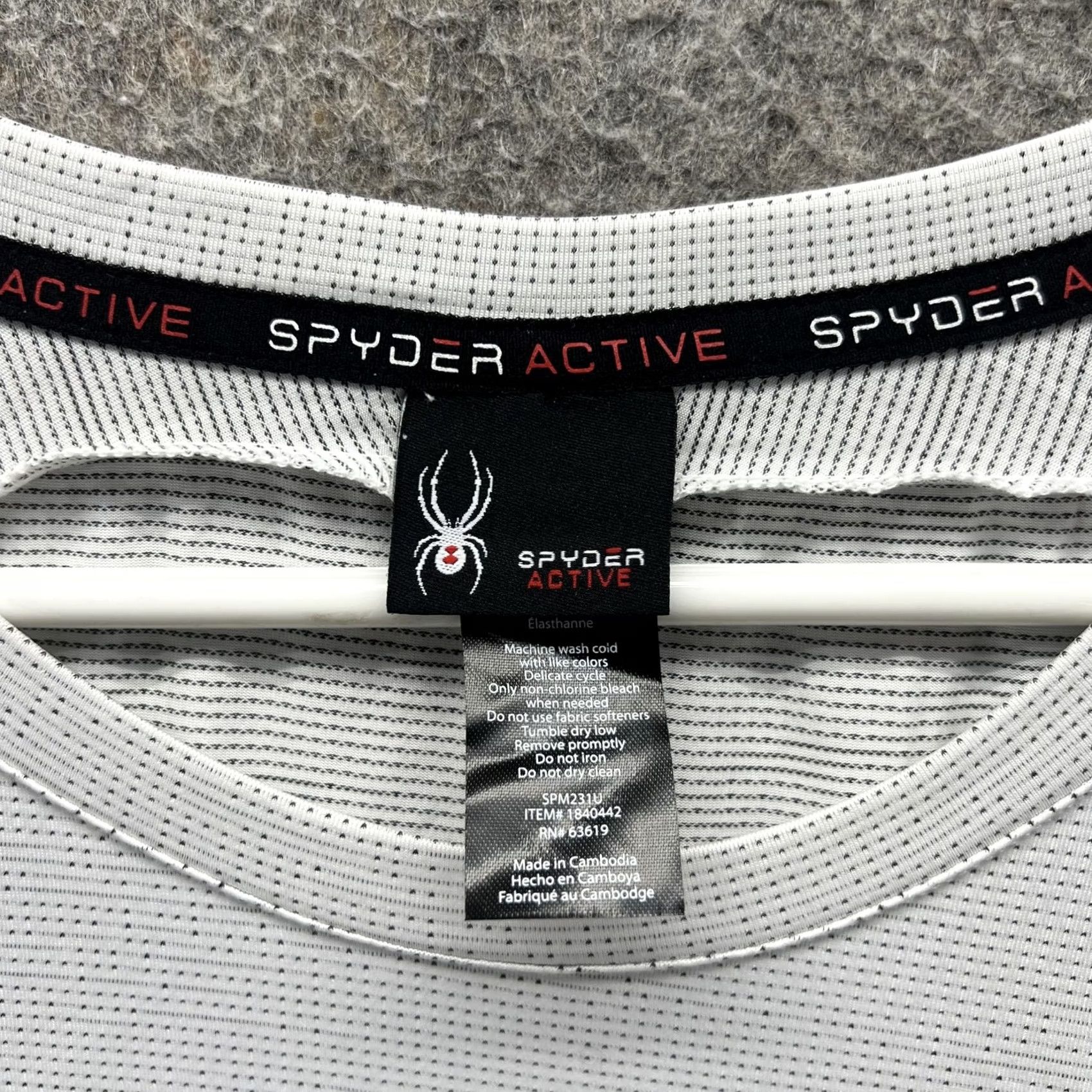 Spyder Spyder Shirt Mens 2XL Lightweight Athletic Performance Tee Grey Sports Shirt Athletic Mens 2XL Grey Size US XXL / EU 58 / 5 - 7 Thumbnail