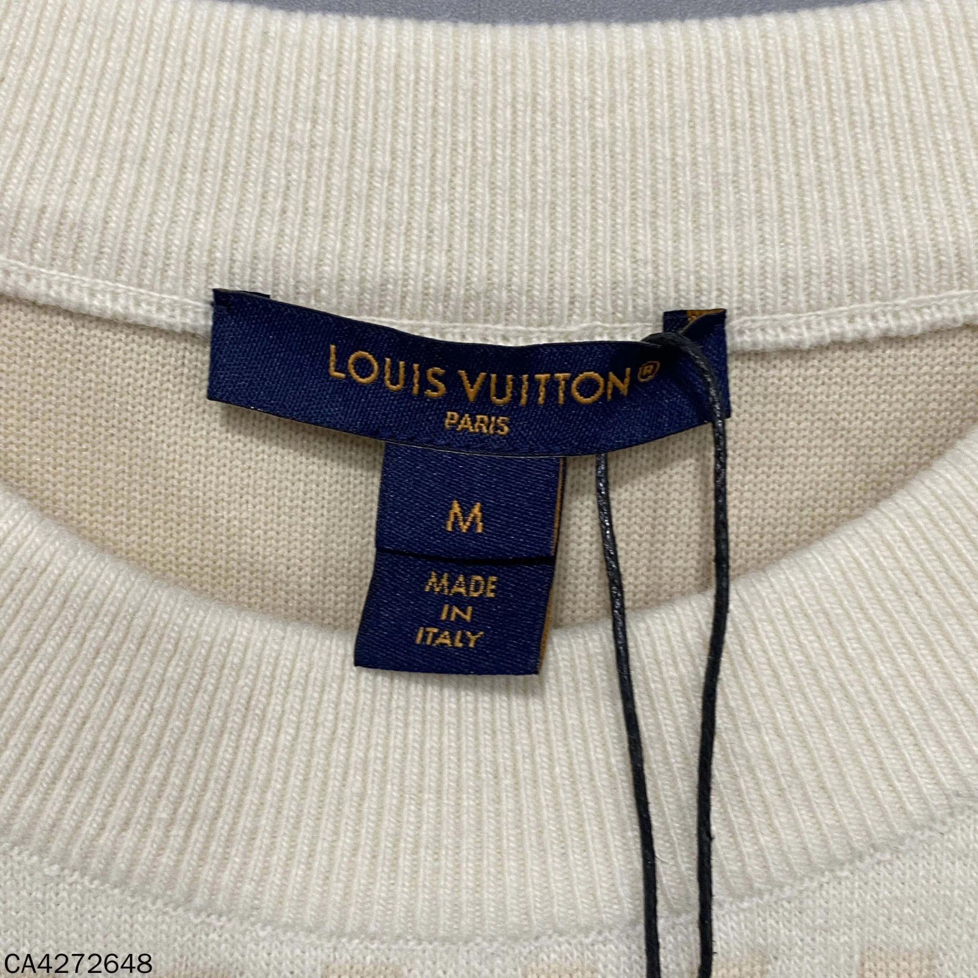 Louis Vuitton LV Nude Beige Logo Sweatshirt M Size M / US 6-8 / IT 42-44 - 4 Thumbnail