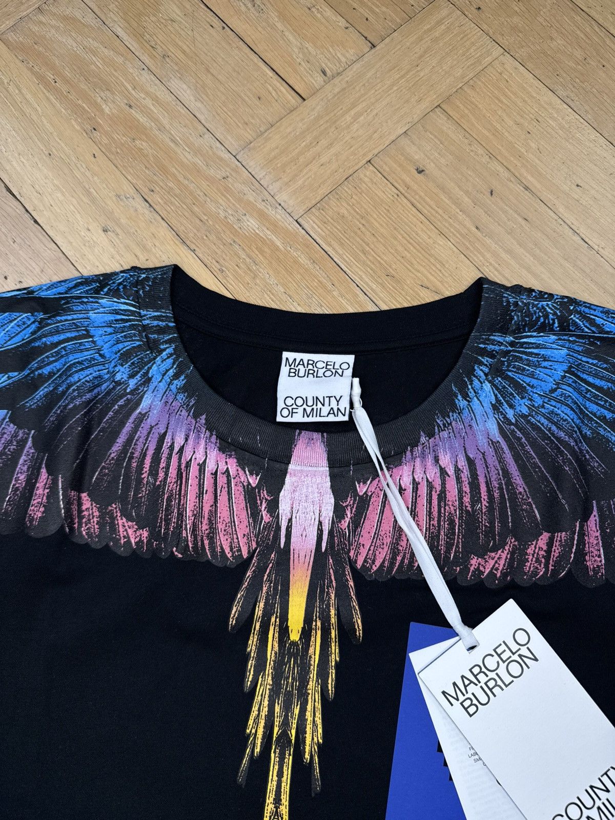 Marcelo Burlon MARCELO BURLON WING BLUE PINK BLACK TEE Size US L / EU 52-54 / 3 - 6 Thumbnail
