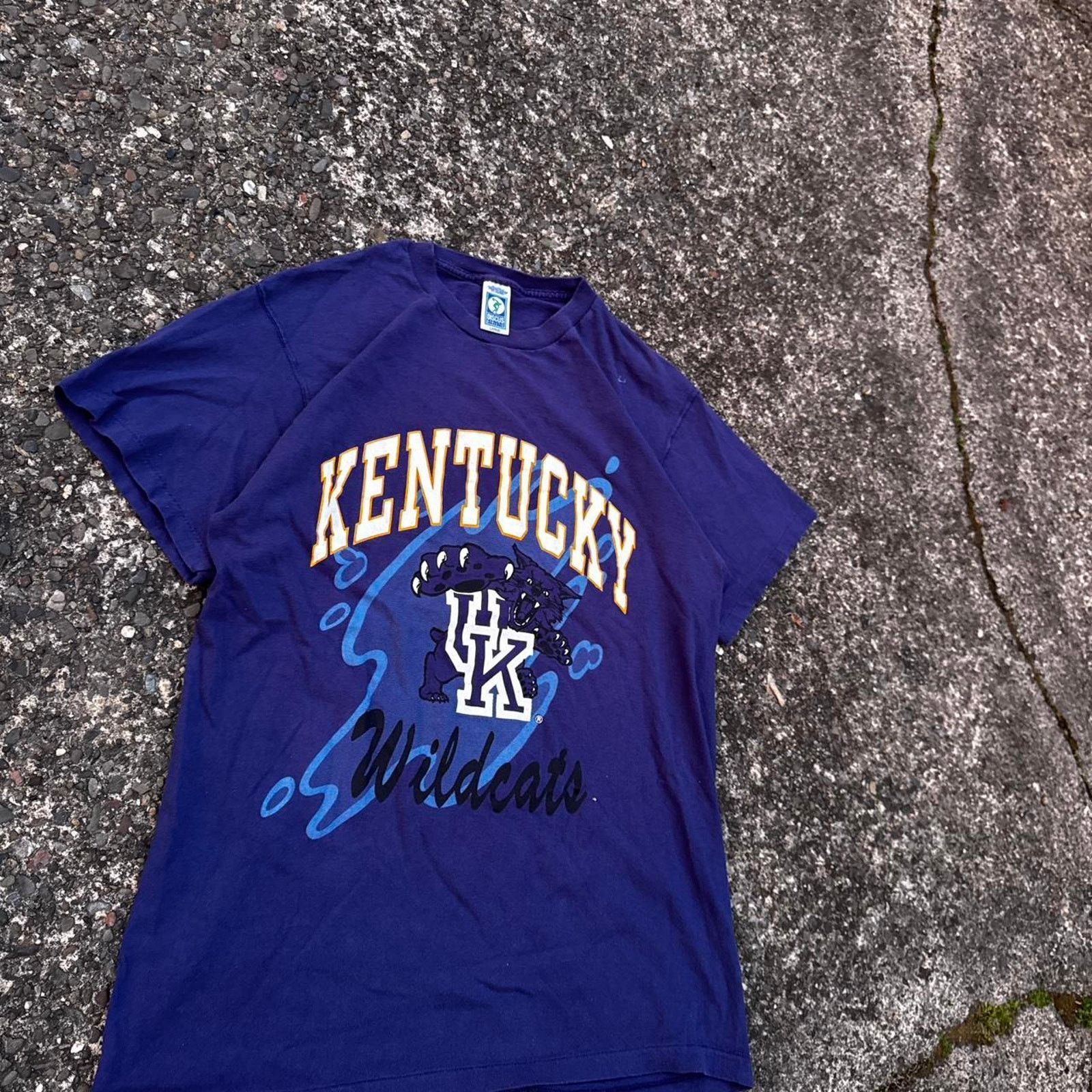 Vintage Vintage 90’s University of Kentucky T-Shirt – Size Large Size US L / EU 52-54 / 3 - 2 Thumbnail