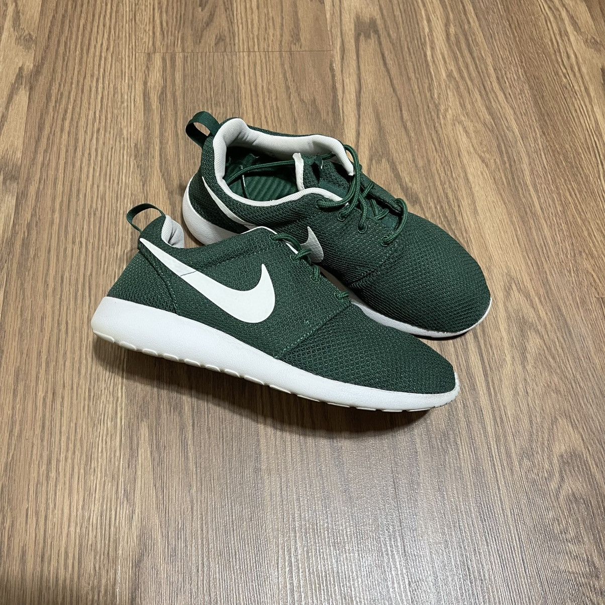 Nike Nike Roshe 1 Running Shoes Mens forest Green/White Sneakers Size US 9 / EU 42 - 1 Thumbnail