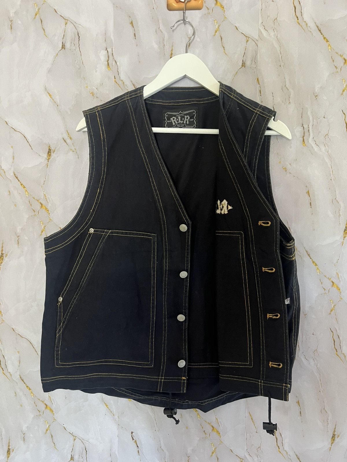 R.LAVEUR VEST