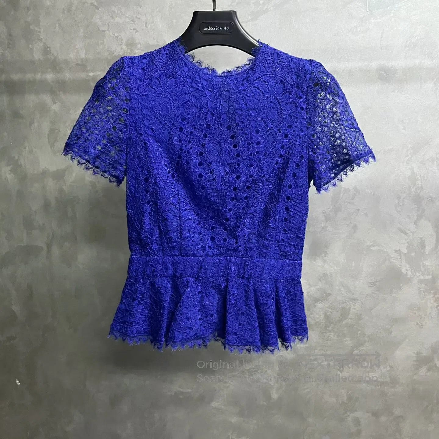 Emilio Pucci emilio pucci Blue, solid-color lace floral short-sleeved T Size S / US 4 / IT 40 - 1 Thumbnail