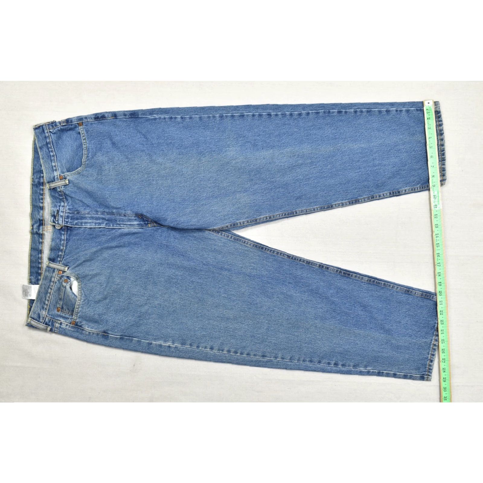 Levi's Levi's 550 Relaxed Fit Jeans Men's Medium Wash Denim W44 L30 100% Cotton Regular Straight 5-Pocket Blue Denim Jeans Mens Size US 44 / EU 60 - 3 Thumbnail
