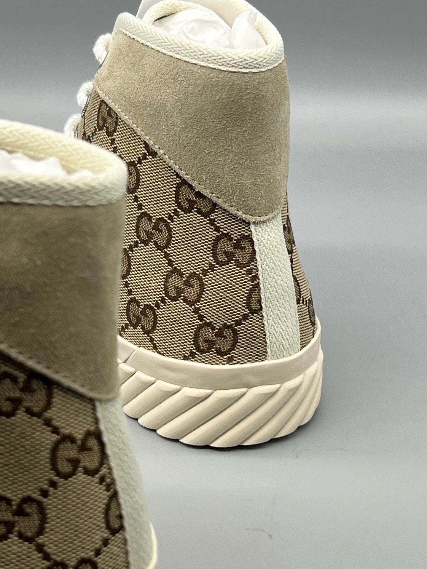 Gucci gucci beige high-top canvas leather sneakers Size US 6.5 / EU 39-40 - 4 Thumbnail