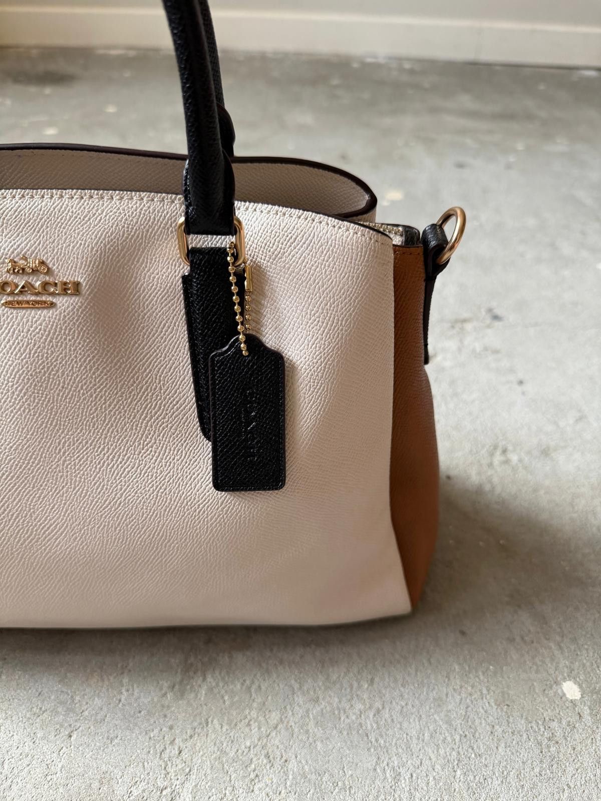 Coach Coach Margot Carryall Colorblock Shoulder Bag White Size ONE SIZE - 4 Thumbnail
