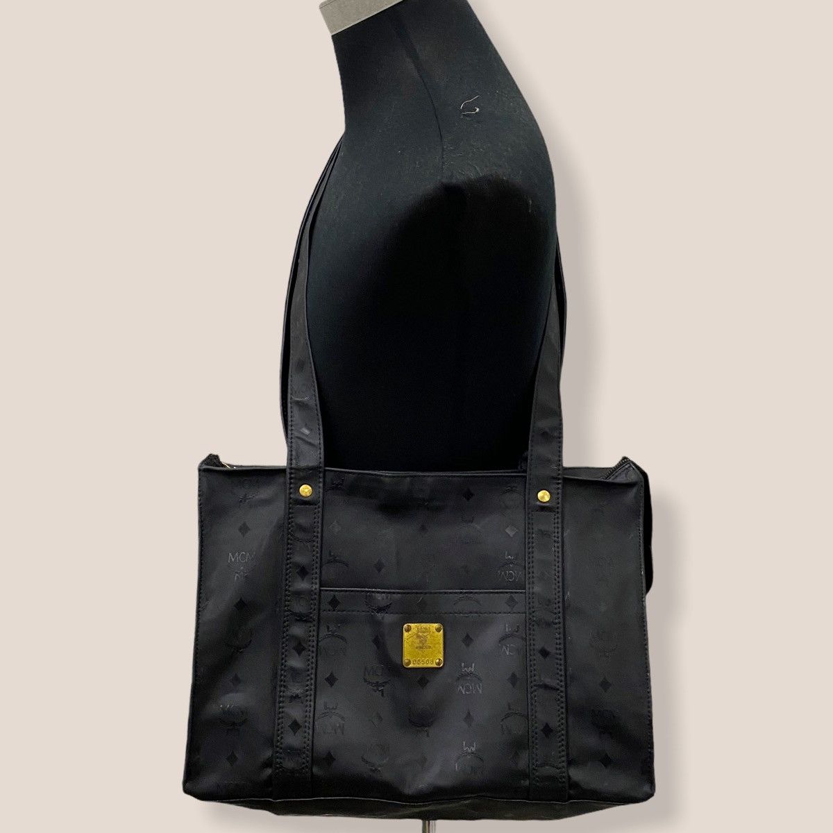 MCM ‼️LASTDROP‼️ VINTAGE MCM BLACK VISETOS NYLON LONG SHOULDER BAG Size ONE SIZE - 17 Thumbnail