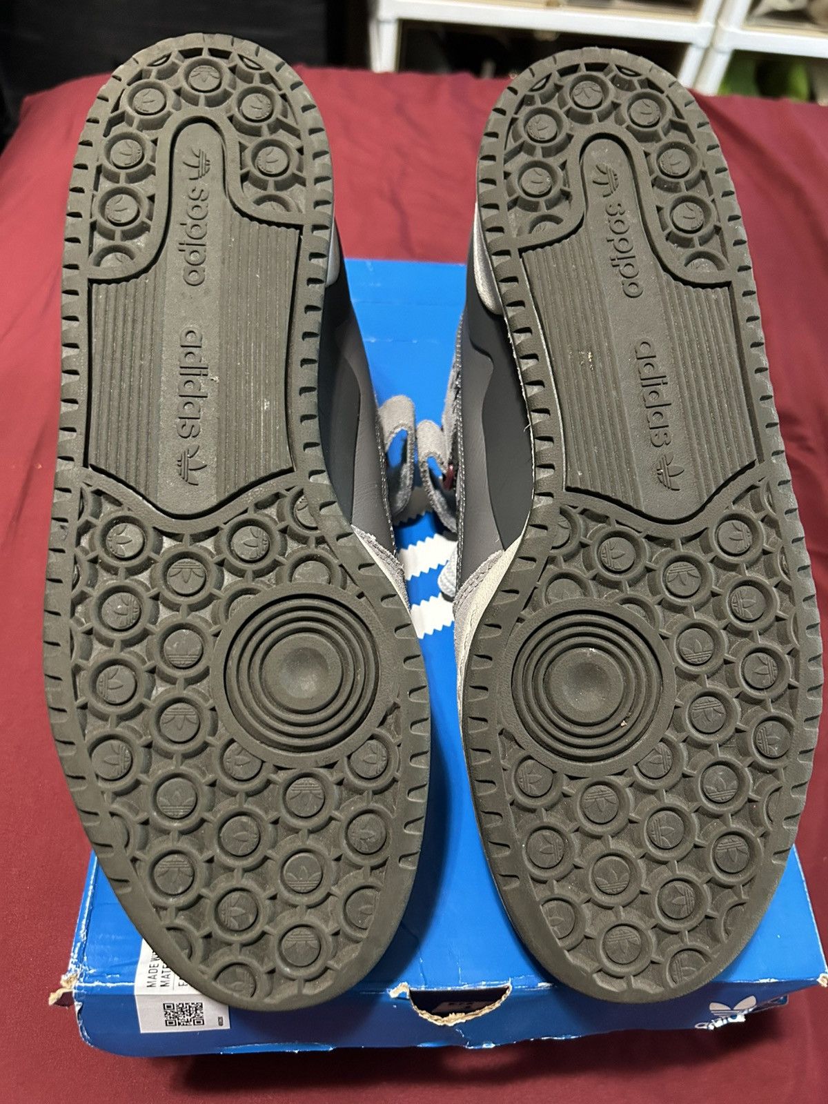 Adidas Forum 84 Low Home Alone Size US 12 / EU 45 - 3 Thumbnail