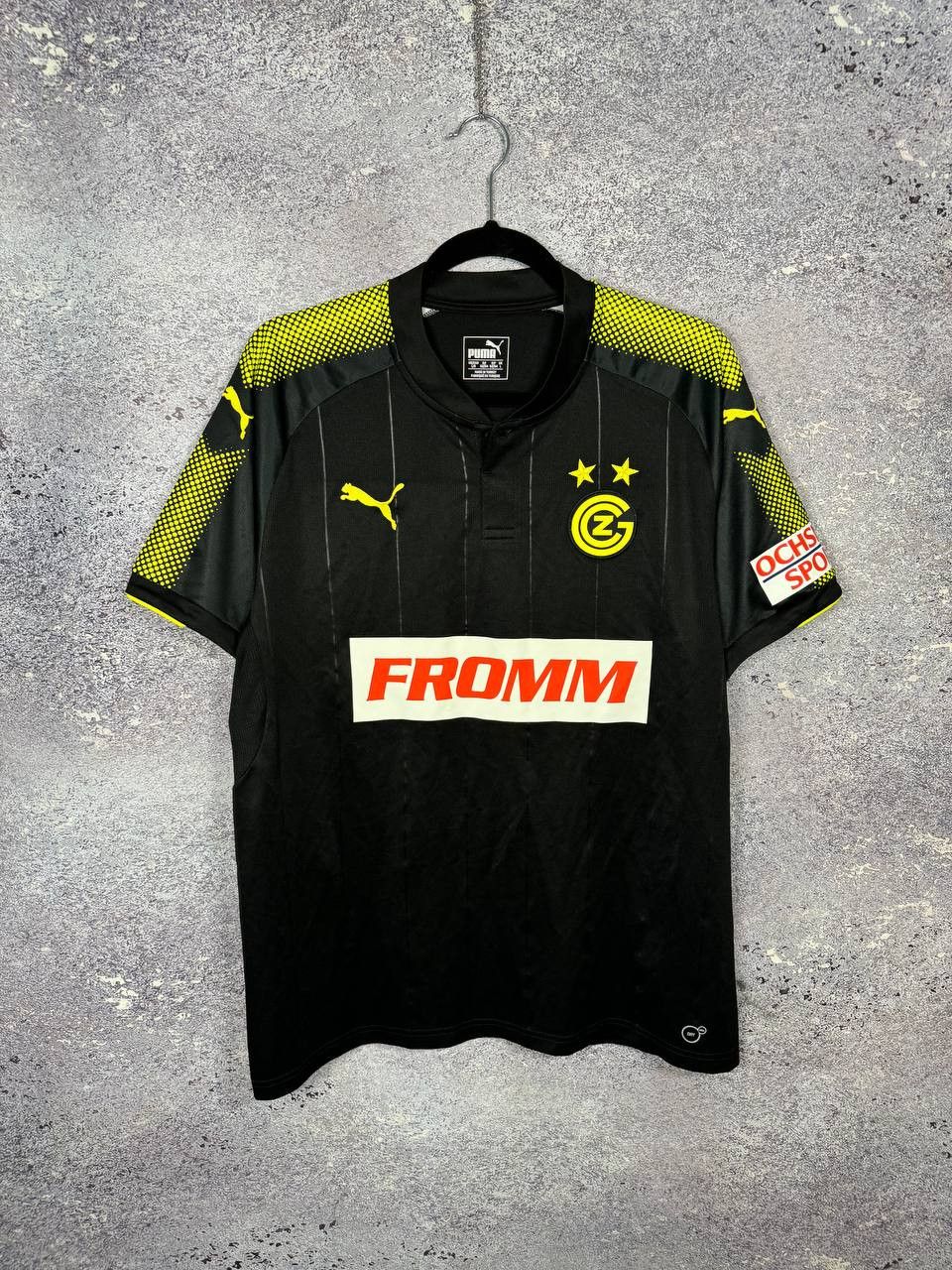 Puma × Vintage Grasshopper Club Zurich 2018/19 Puma Soccer Jersey Size US L / EU 52-54 / 3 - 1 Thumbnail