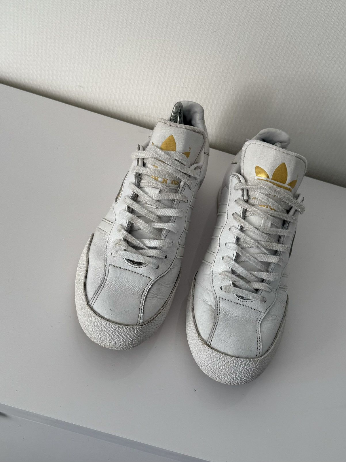 Adidas Vintage Adidas Y2k Samba White Leather Hype Sneakers Size US 11 / EU 44 - 4 Thumbnail
