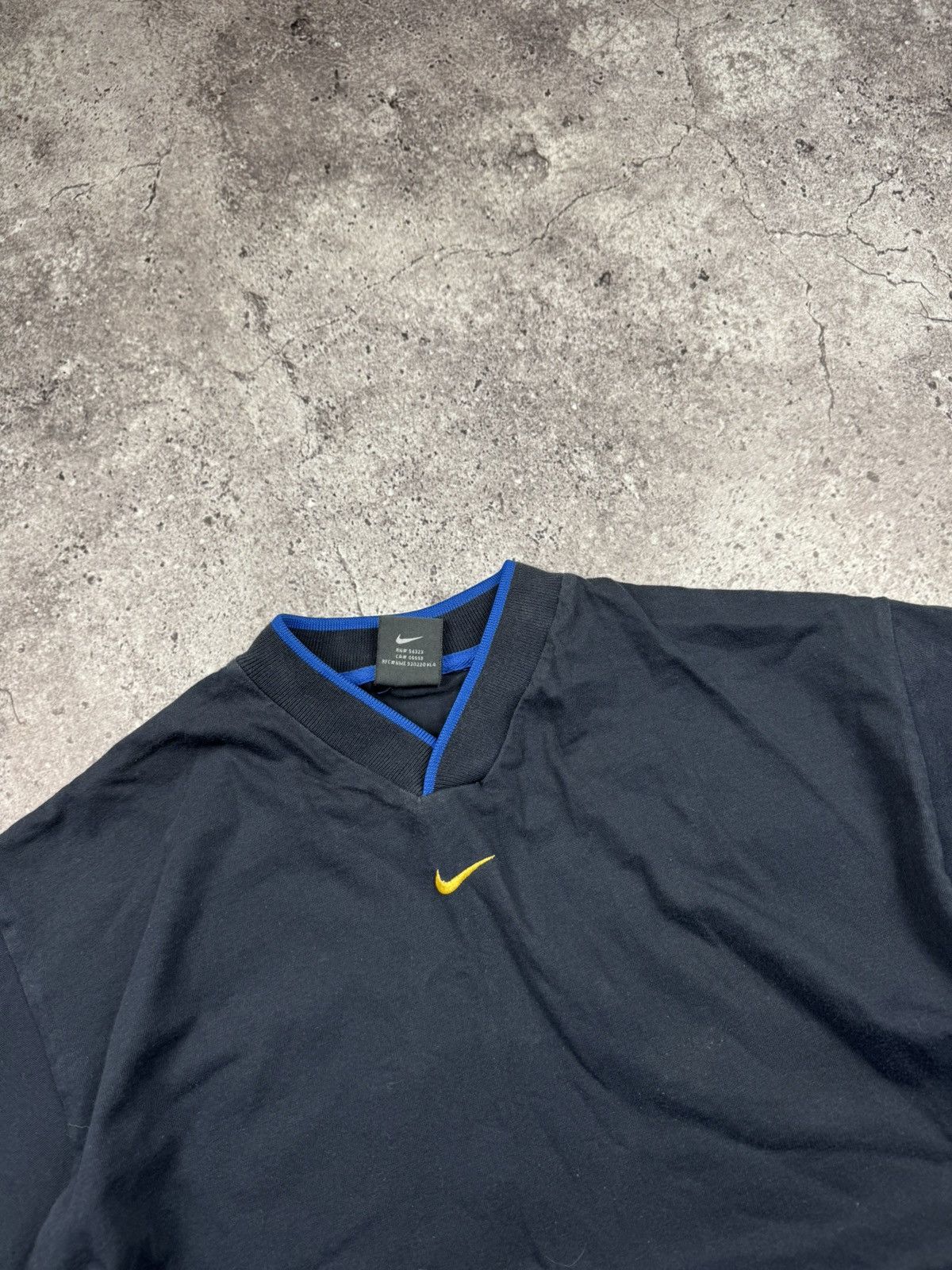 Nike Vintage 90s Nike Centre Swoosh Baggy T-Shirt Y2K Japan Style Size US L / EU 52-54 / 3 - 3 Thumbnail