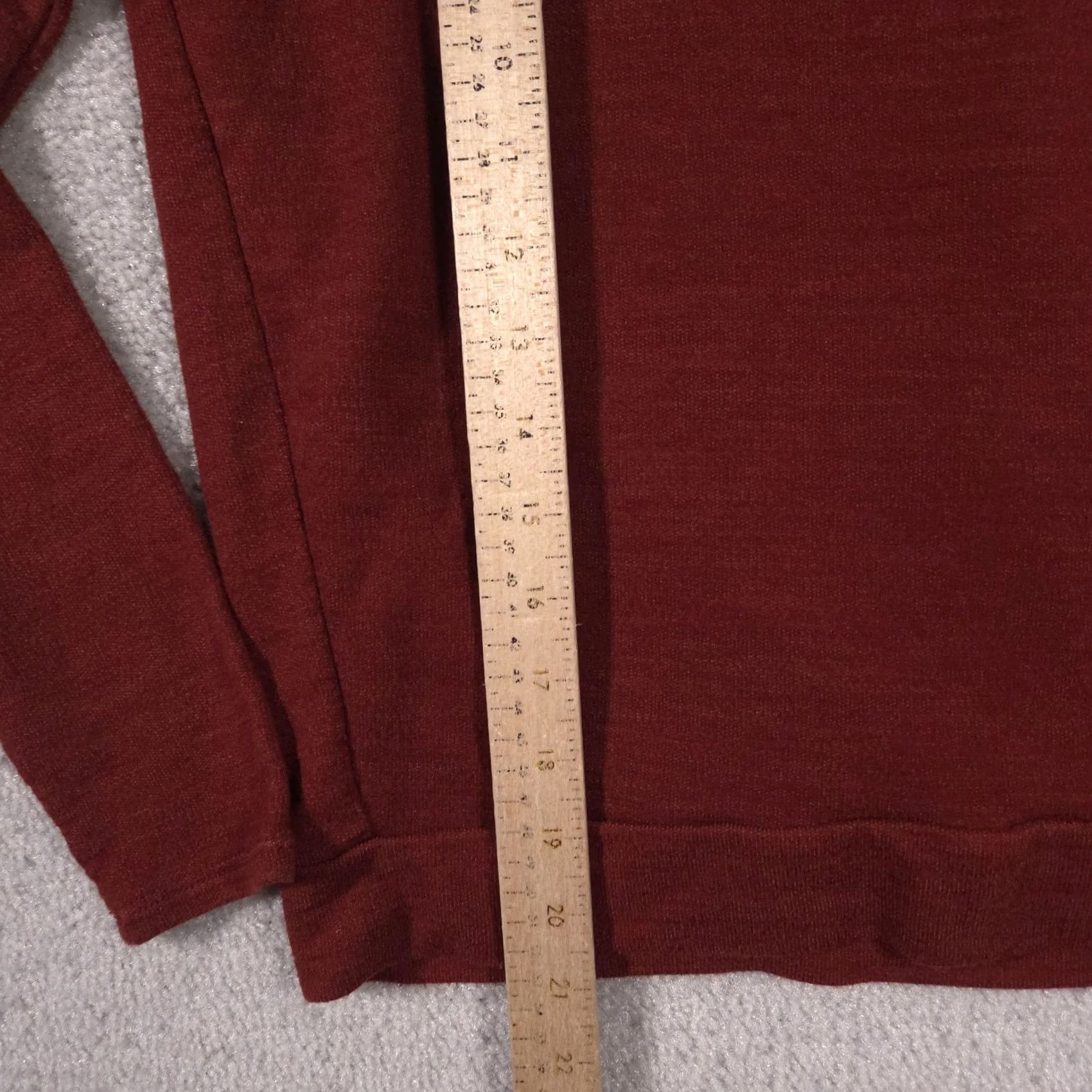 American Eagle Outfitters VINTAGE? No. American Eagle Outfitters Sweater Womens Medium Red Crew Neck Long Sleeve Open Back Twist Pullover Size M / US 6-8 / IT 42-44 - 6 Thumbnail