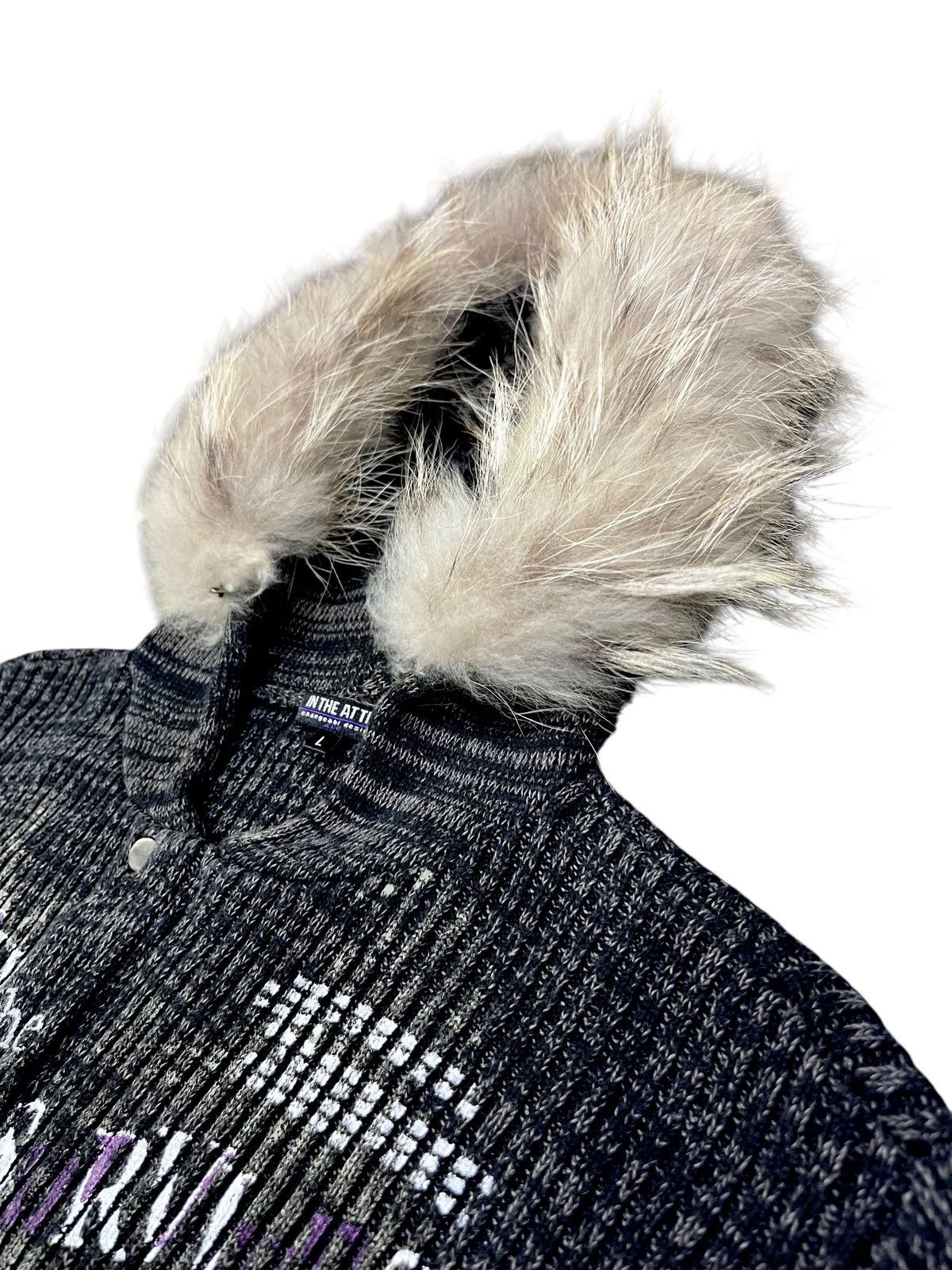 In The Attic INTHE ATTIC CHANGEABI DESIGN Poem Seditionaries Fur Hoodie💥 Size US M / EU 48-50 / 2 - 10 Thumbnail