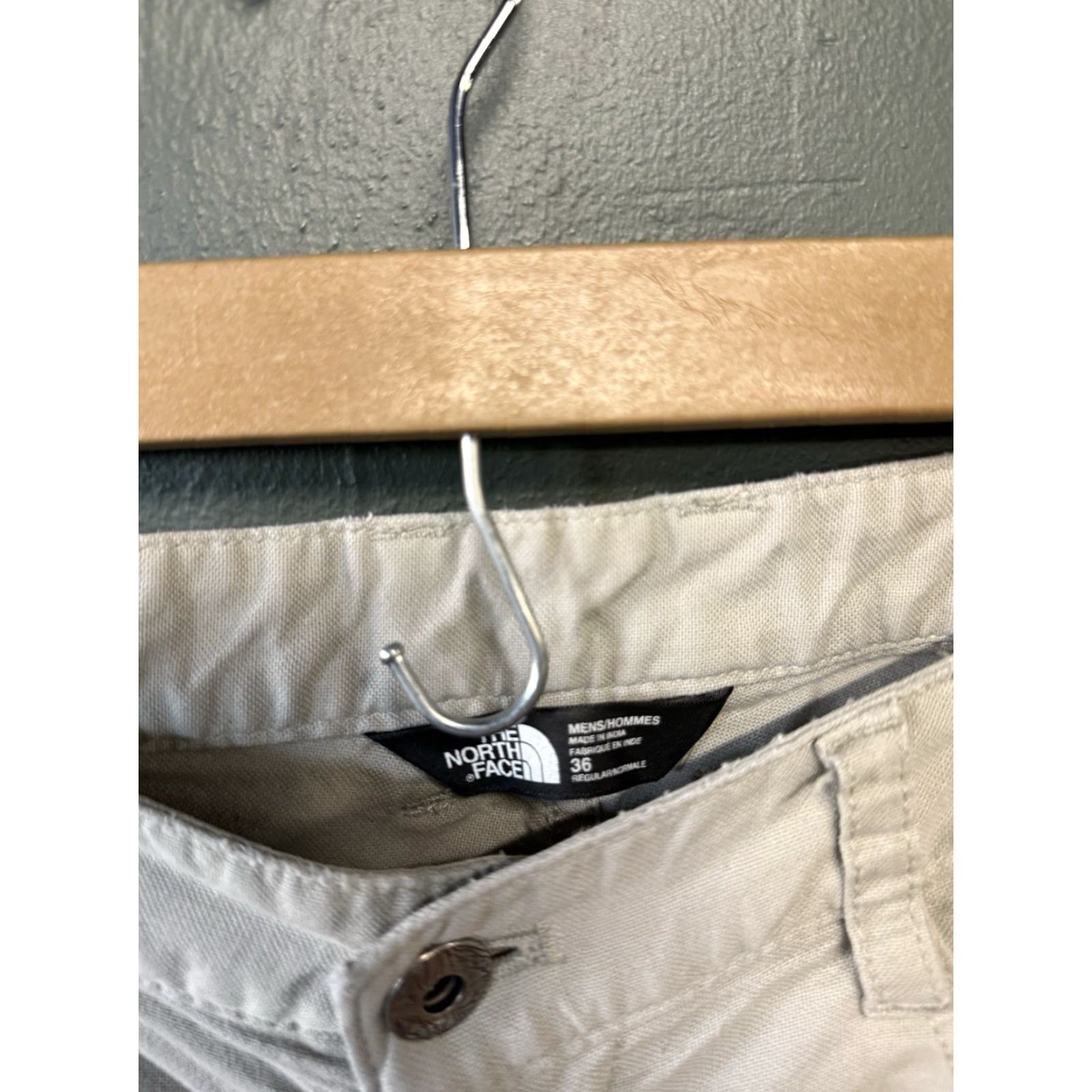 The North Face The North Face Mens Chino Pants Regular 36 Beige Khaki Size 36 Inseam 30 in Mens Pants Chino Beige 90s? Size US 36 / EU 52 - 3 Thumbnail