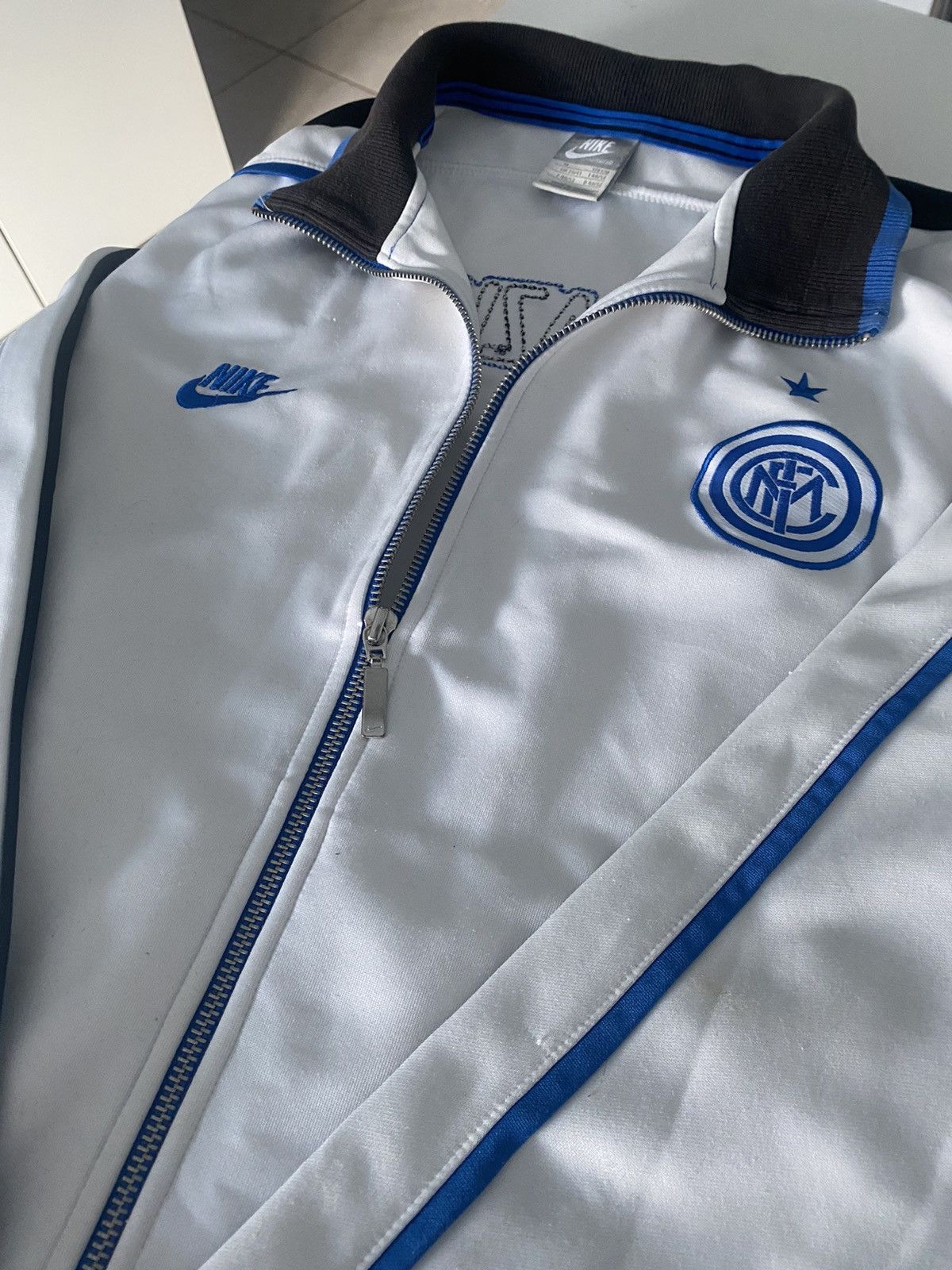 Vintage Vintage Nike x Inter,international tracksuit Size US M / EU 48-50 / 2 - 2 Thumbnail