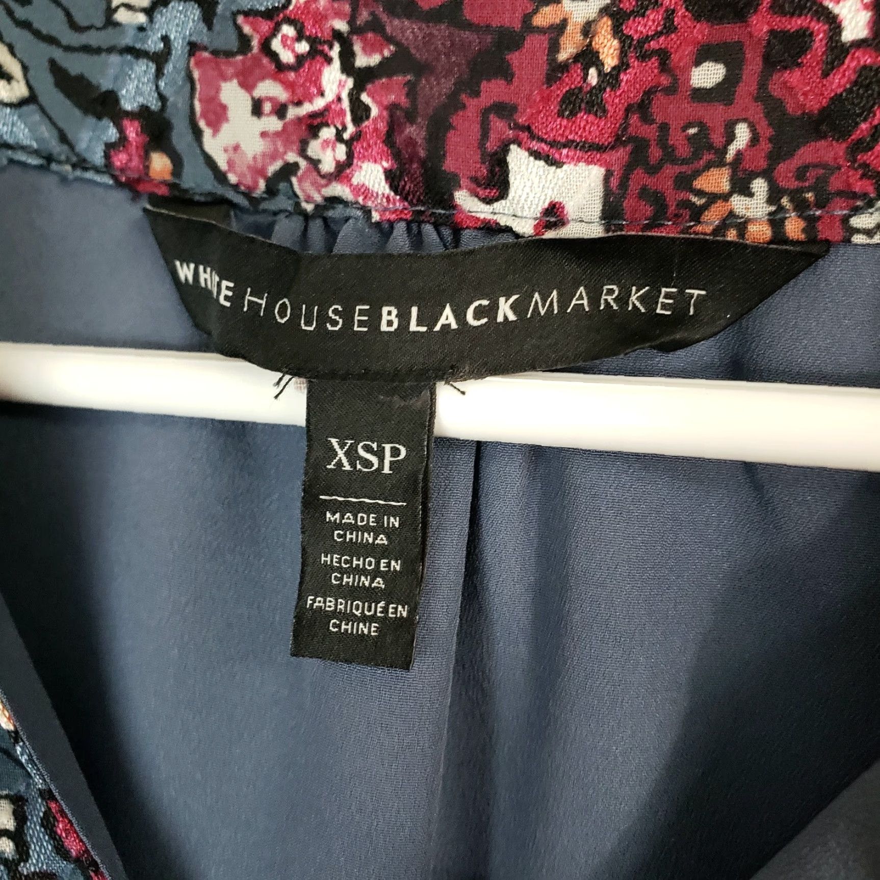 White House Black Market White House Black Market Womens Dress Sz XSP Bell Sleeves Shift Medallion Print Size XS / US 0-2 / IT 36-38 - 5 Thumbnail