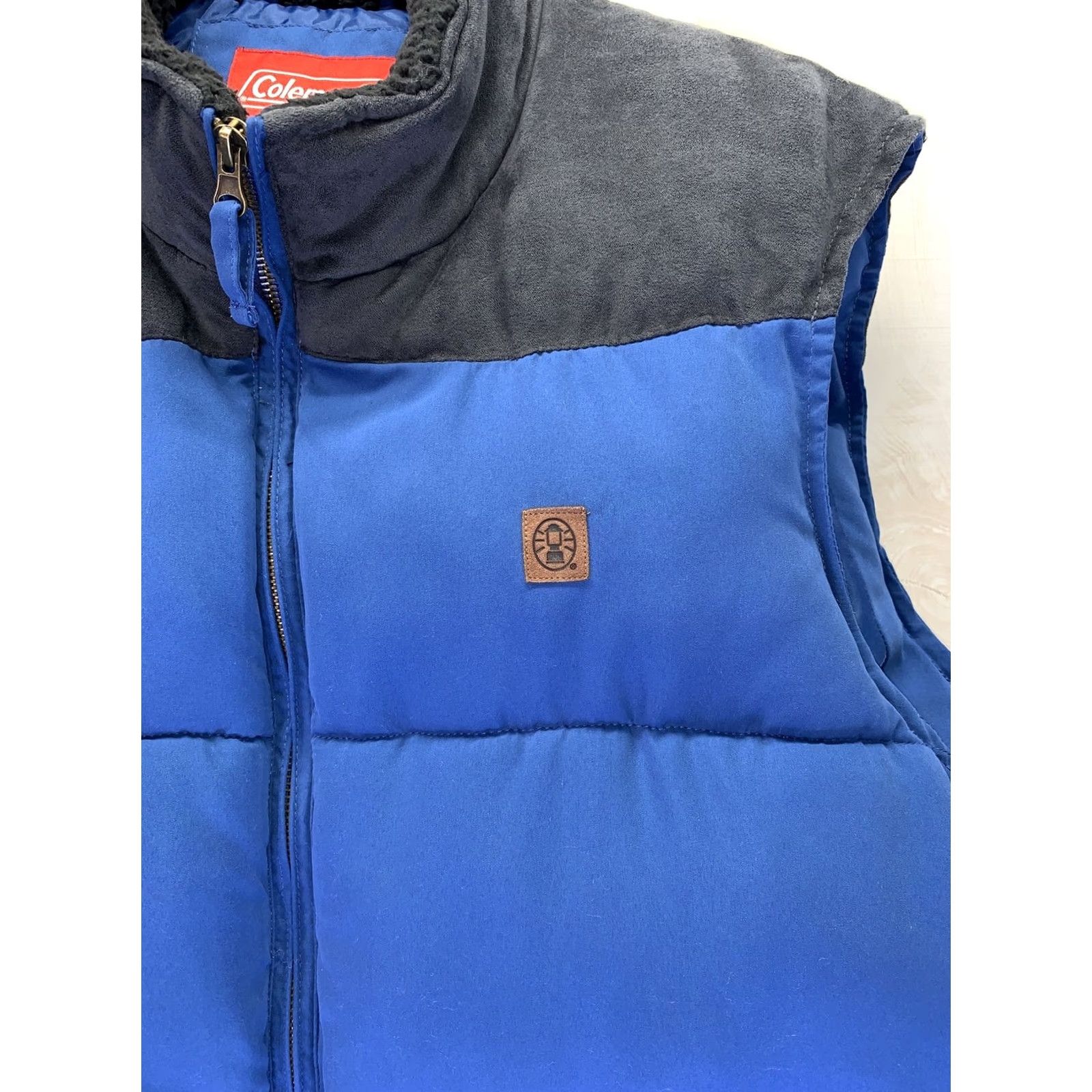 Vintage Coleman Vest Mens Blue W/Faux Suede Puffer Size L Regular Zip Open Front Outdoor Winter 8679 Size US L / EU 52-54 / 3 - 3 Thumbnail