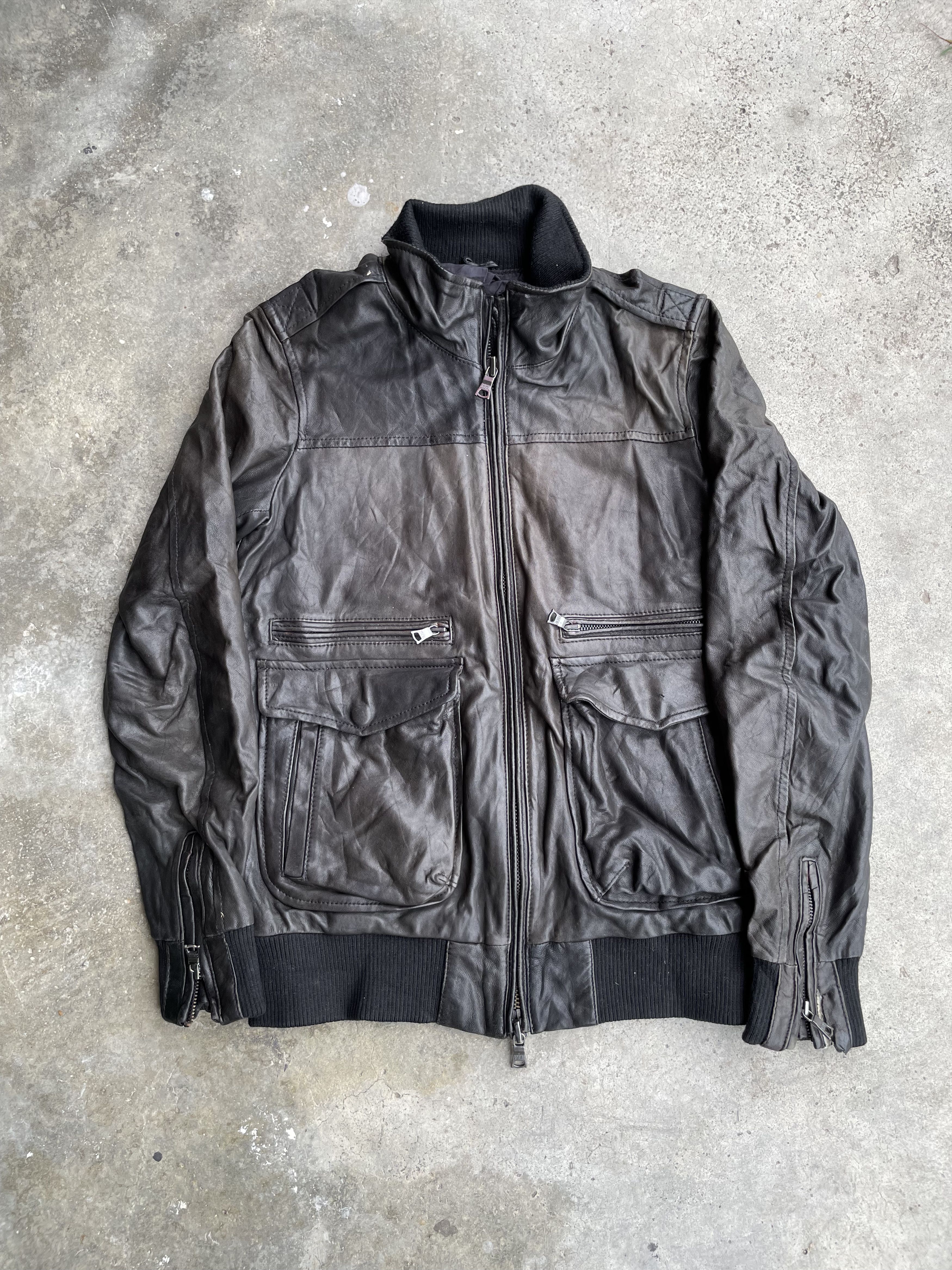 Ships Jet Blue | Grailed