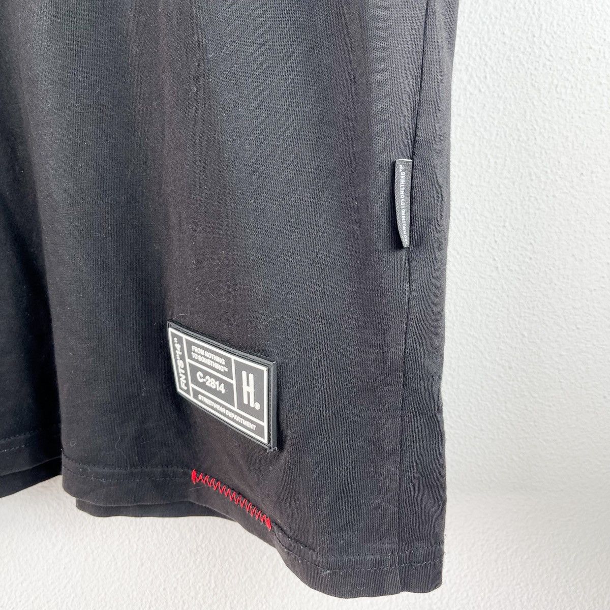 Vintage HOODRICH Black Short Sleeve T Shirt M Size US M / EU 48-50 / 2 - 5 Thumbnail