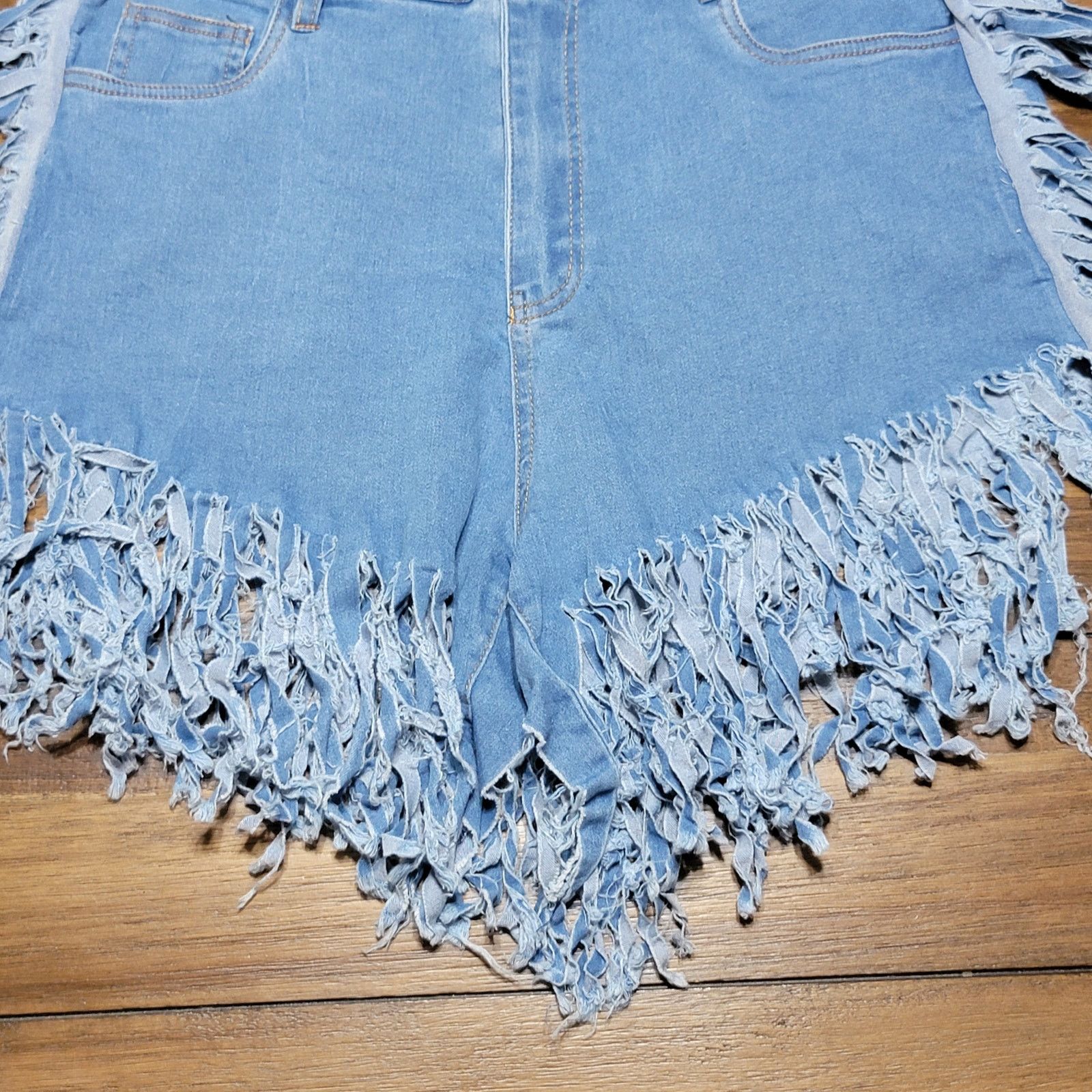 Other Daisy Stretch Denim Shorts w/ Side & Bottom Fringe - 1X NWT Size 32" / US 10 / IT 46 - 3 Thumbnail