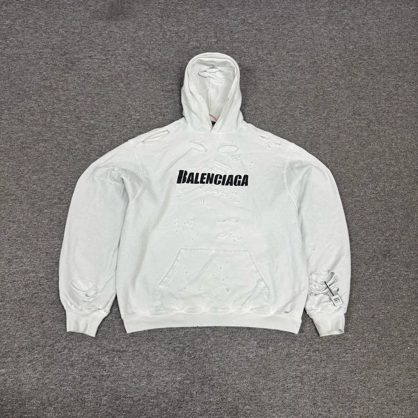 Balenciaga Balenciaga Distressed Caps Logo Fleece Sweatshirt Size XXS / US 00 / IT 34 - 1 Thumbnail