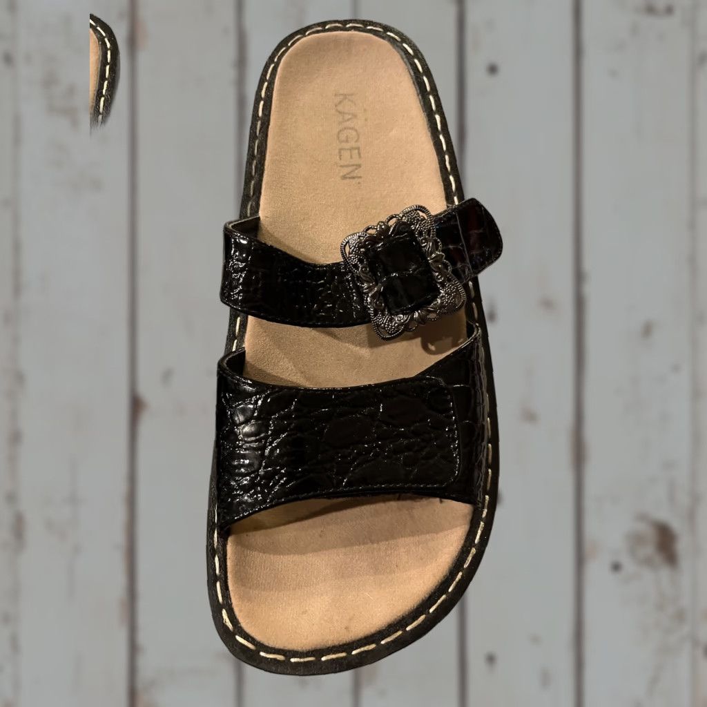 Skagen KAGEN Black Patent Leather Dressy SANDALS Silver Buckle Wedges Flat Women’s 7 Slip On Size M / US 6-8 / IT 42-44 - 1 Thumbnail