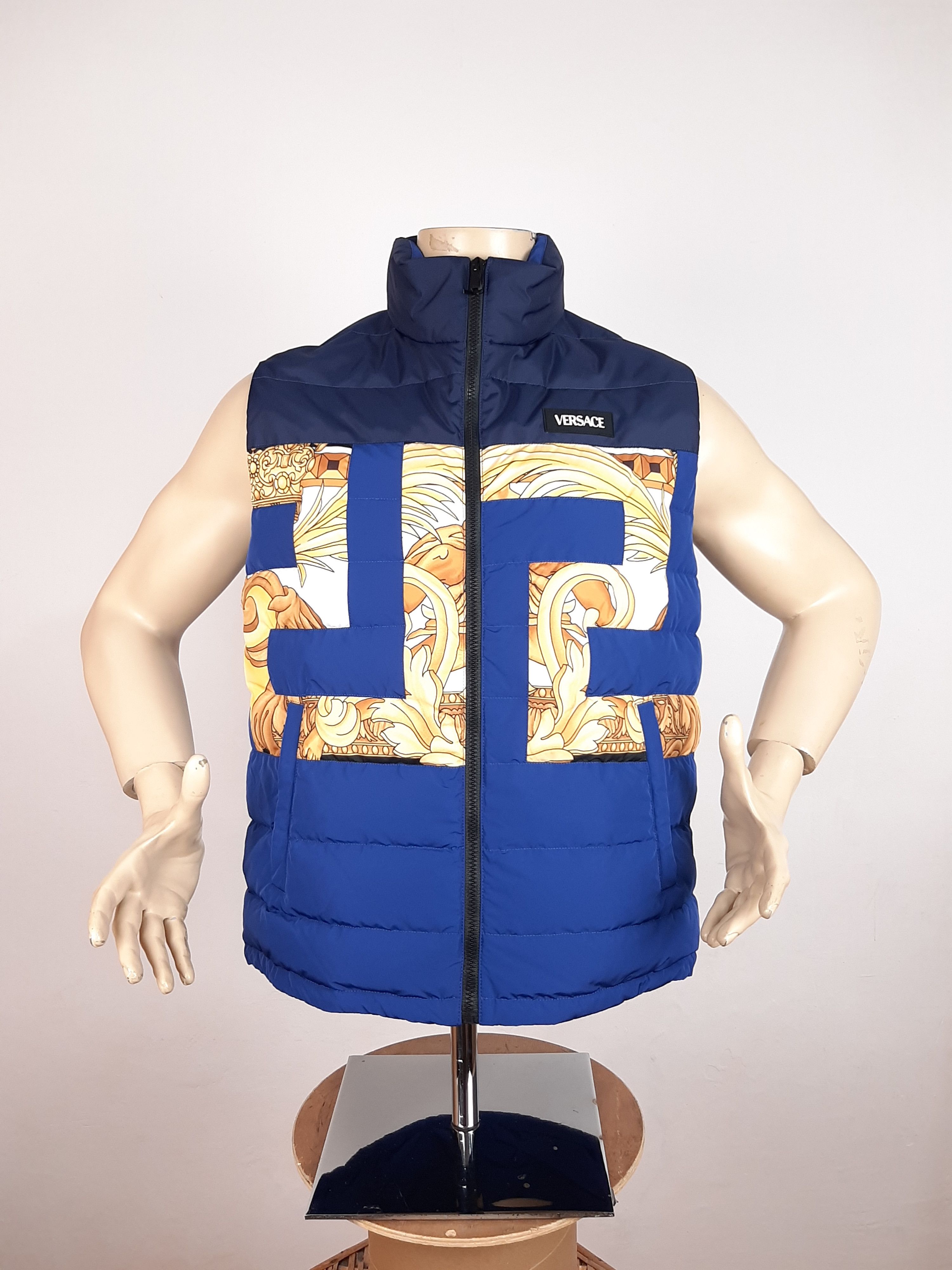 Versace Versace Greca Print Vest Blue Men's Size IT 50 Slim Size US M / EU 48-50 / 2 - 2 Thumbnail