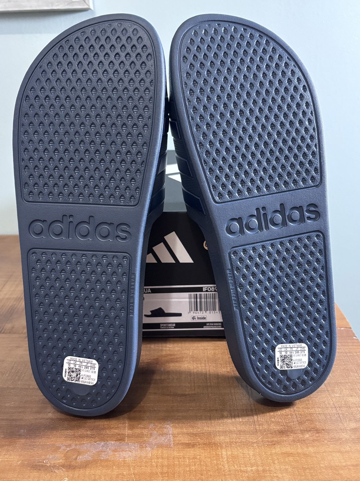 Adidas adidas Adilette Aqua Slide Sandals Size US 10 / EU 43 - 2 Thumbnail