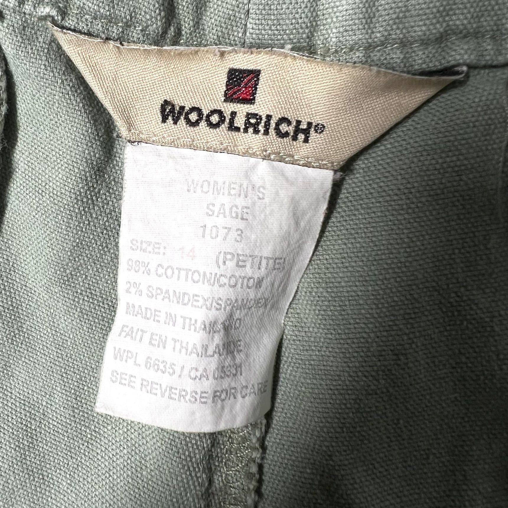 Vintage Woolrich Capri Pants Women's 14 Petite Sage Green 17” Inseam Cotton Spandex Pants Womens Capris Green 14 Woolrich Capris Size 36" / US 14 / IT 50 - 6 Thumbnail