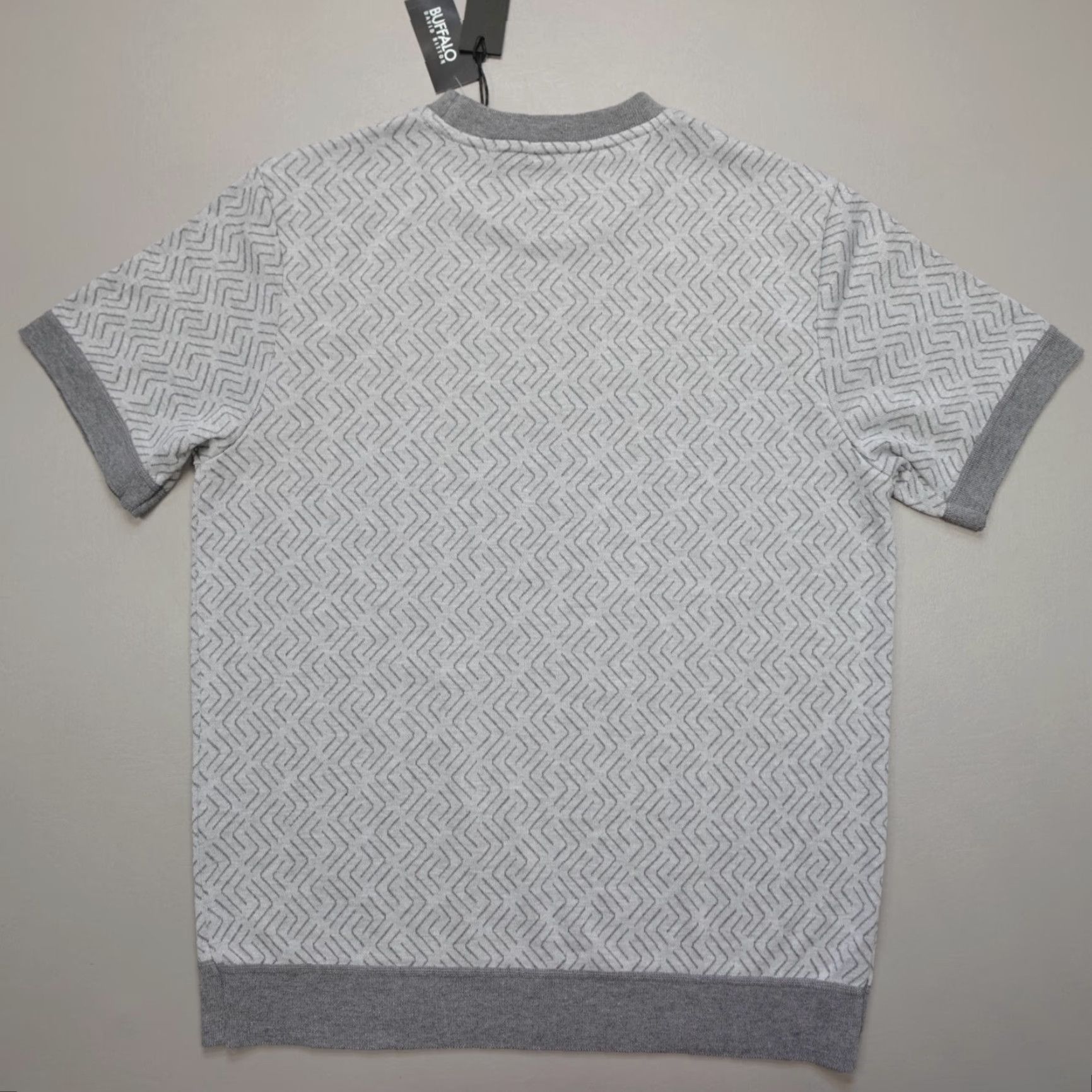 Vintage Buffalo Wiley Crew Neck S/S Shirt Grey Combo Geometric Size M Mens T-Shirt Size US M / EU 48-50 / 2 - 8 Thumbnail