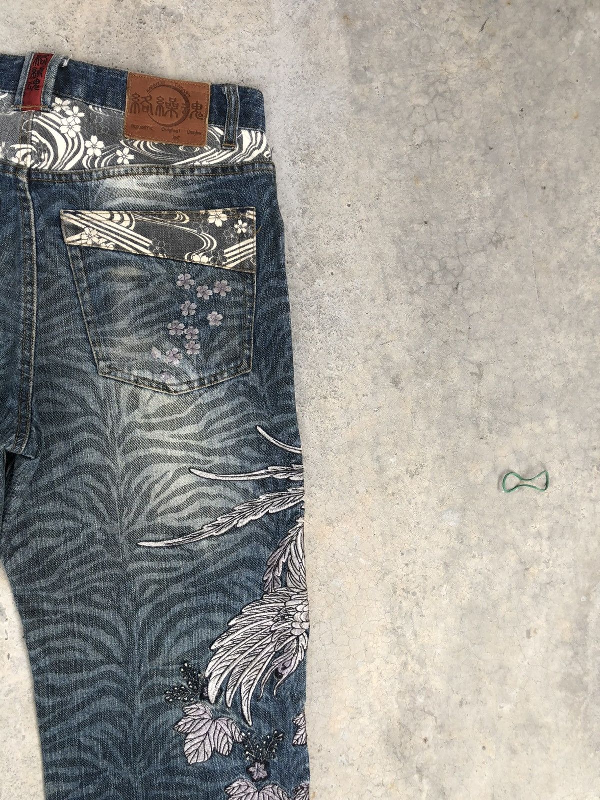 Karakuri Tamashii Karakuri Tamashii Embroidered Phoenix Distressed Size US 32 / EU 48 - 10 Thumbnail