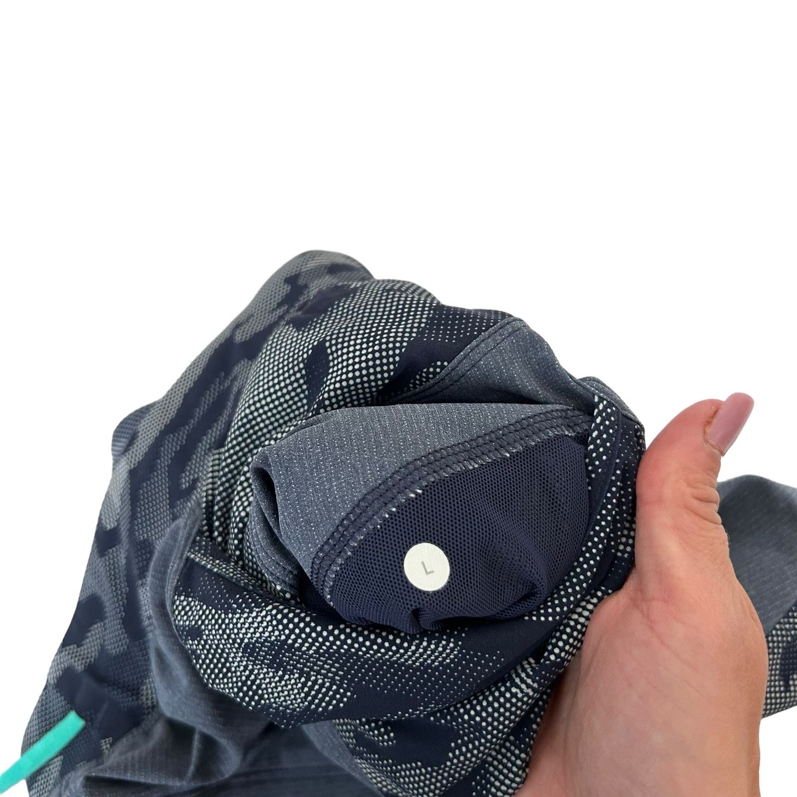 Lululemon Lululemon Blue Camo Namaste At The Beach Shorts Sz L Size US 31 - 2 Thumbnail