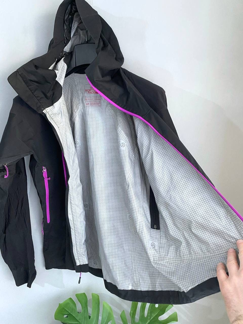 The North Face The North Face Hyvent Women's Waterproof Hooded Jacket, Sz S Size S / US 4 / IT 40 - 13 Thumbnail
