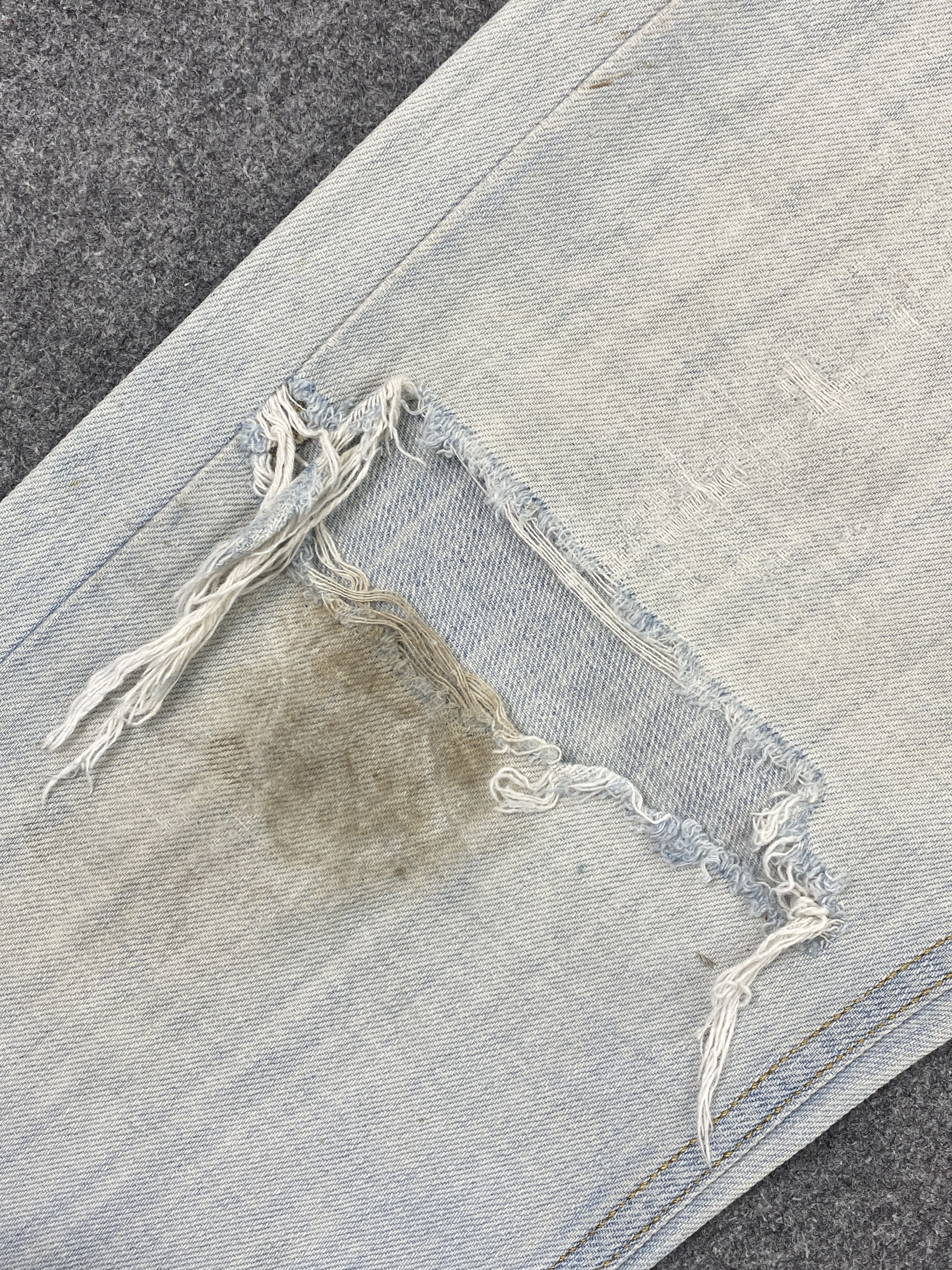 Levi's × Vintage Distressed Light Washed Vintage Levi's 527 Bootcut Jeans Size US 34 / EU 50 - 9 Thumbnail