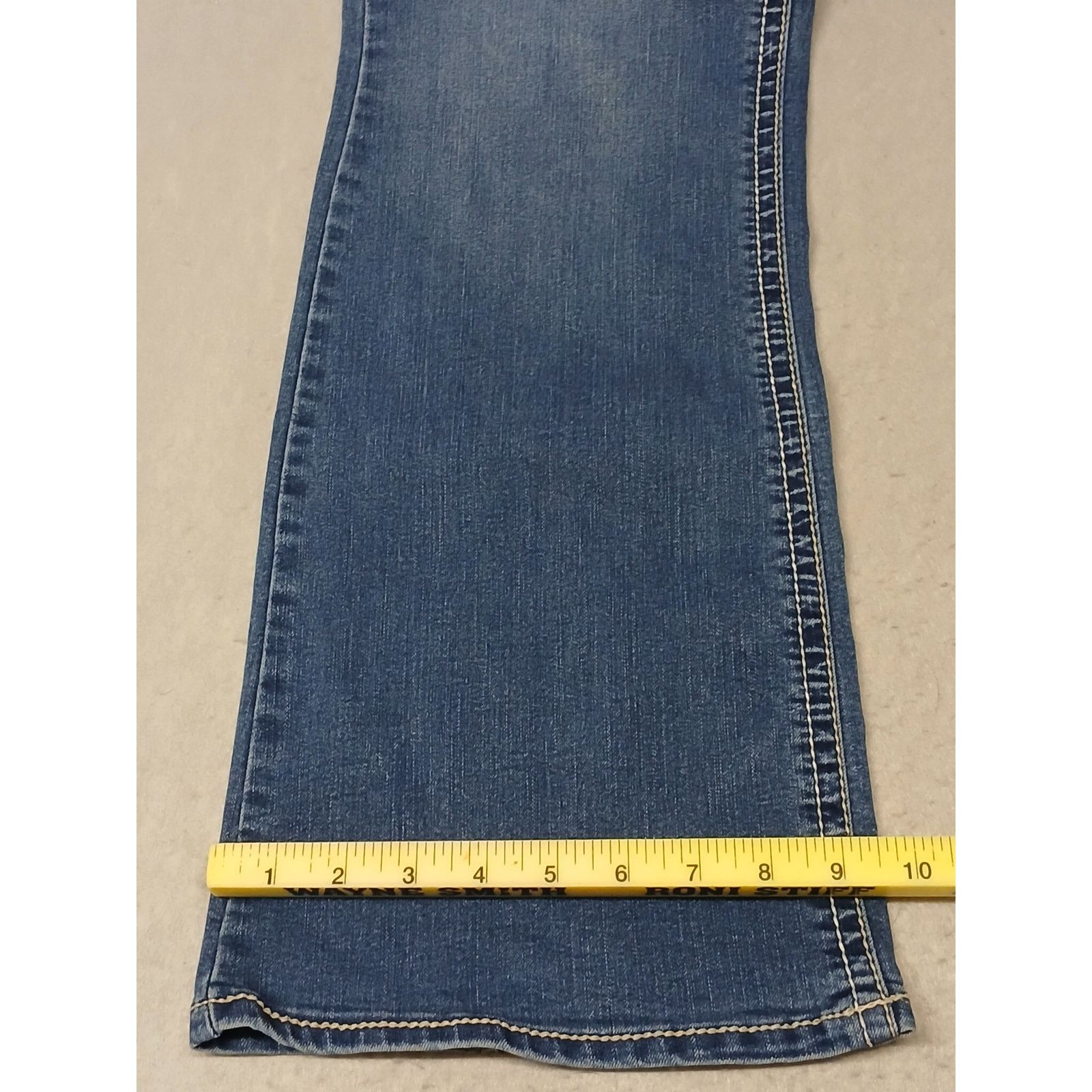 Other Wallflower (15R) Women's Curvy Fit Boot Cut Blue Denim Jeans Size 40" / US 18 - 2 Thumbnail
