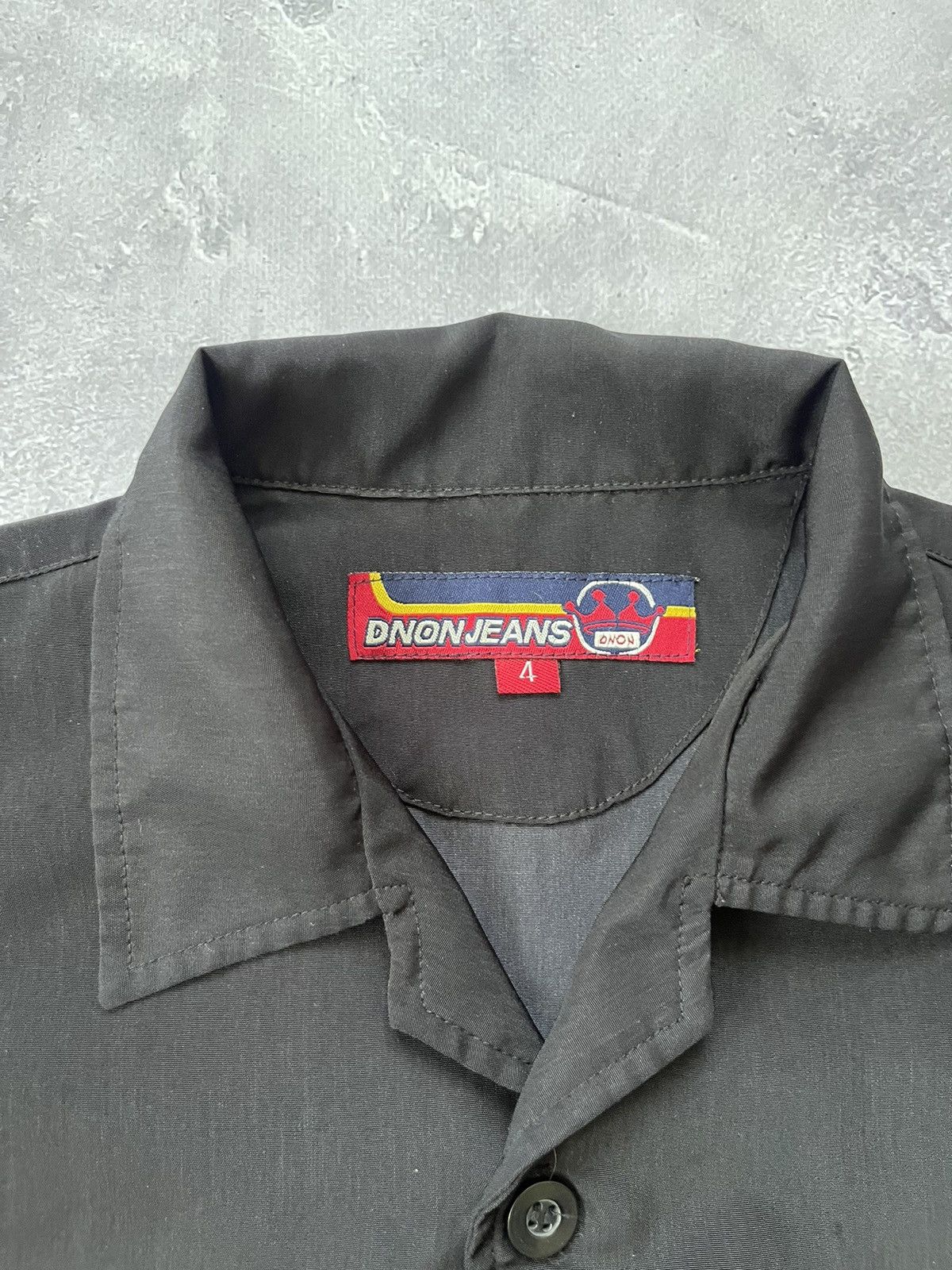 Japanese Brand Dnon Jeans Vintage Japan Dragon Circle B Shirt Y2k Size US S / EU 44-46 / 1 - 5 Thumbnail