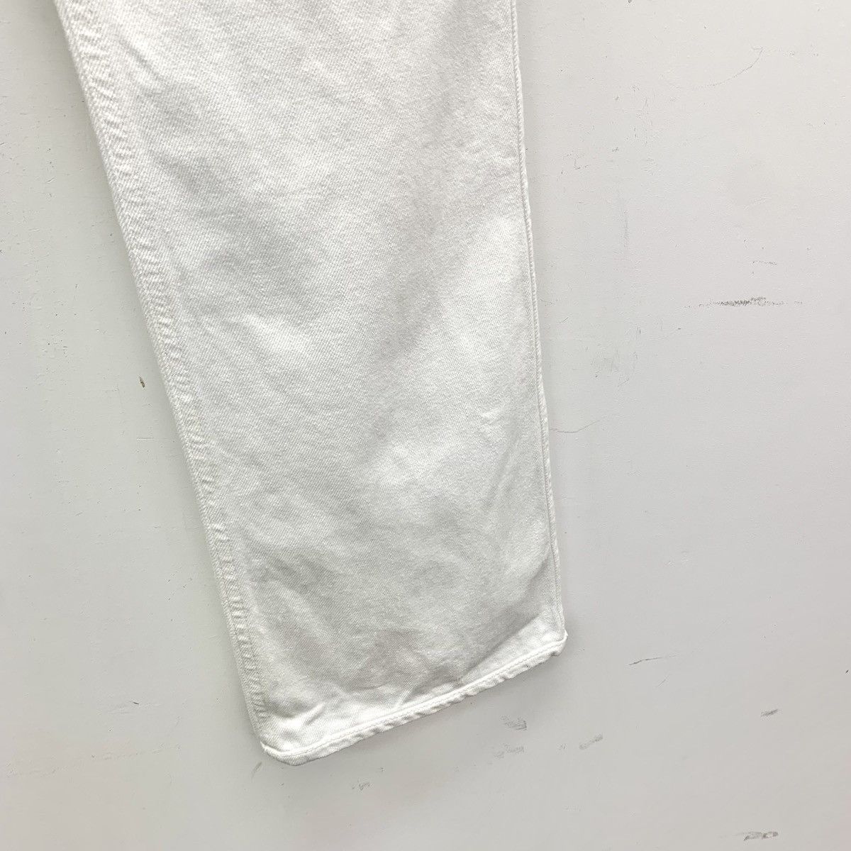 Celine Celine White Triomphe Chain Cotton Denim Casual Pants K26WX Size 25" / US 0 / IT 36 - 5 Thumbnail