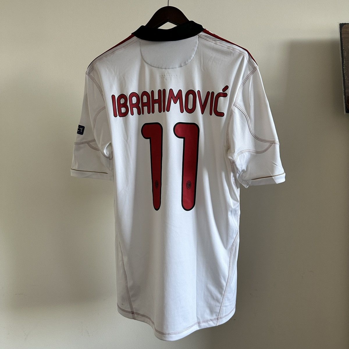 Adidas × Vintage 2010/11 AC MILAN IBRAHIMOVIC #11 AWAY SHIRT SIZE XL ADIDAS Size US XL / EU 56 / 4 - 1 Thumbnail