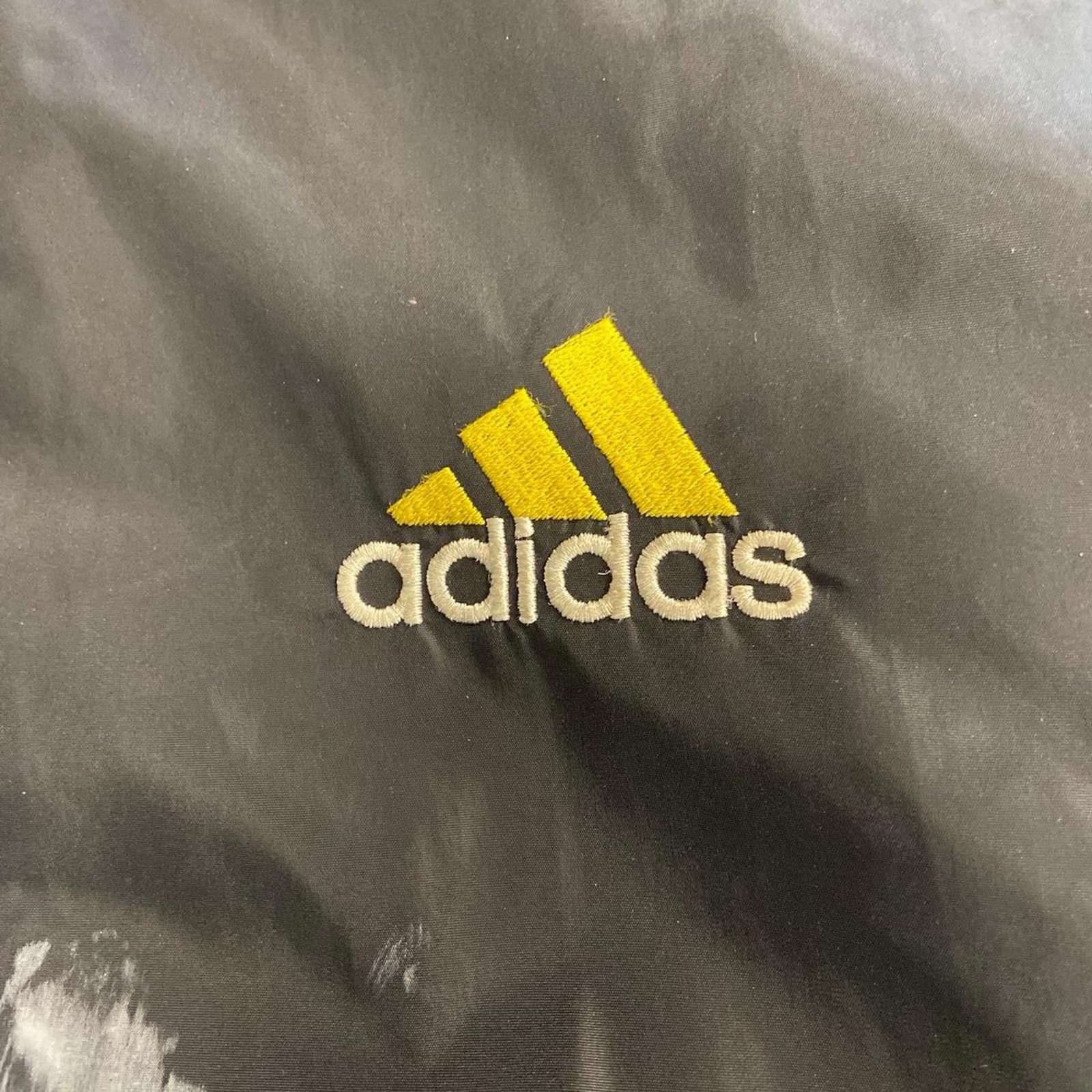 Adidas Vintage White / Yellow Adidas Puffer Jacket Size US L / EU 52-54 / 3 - 7 Thumbnail