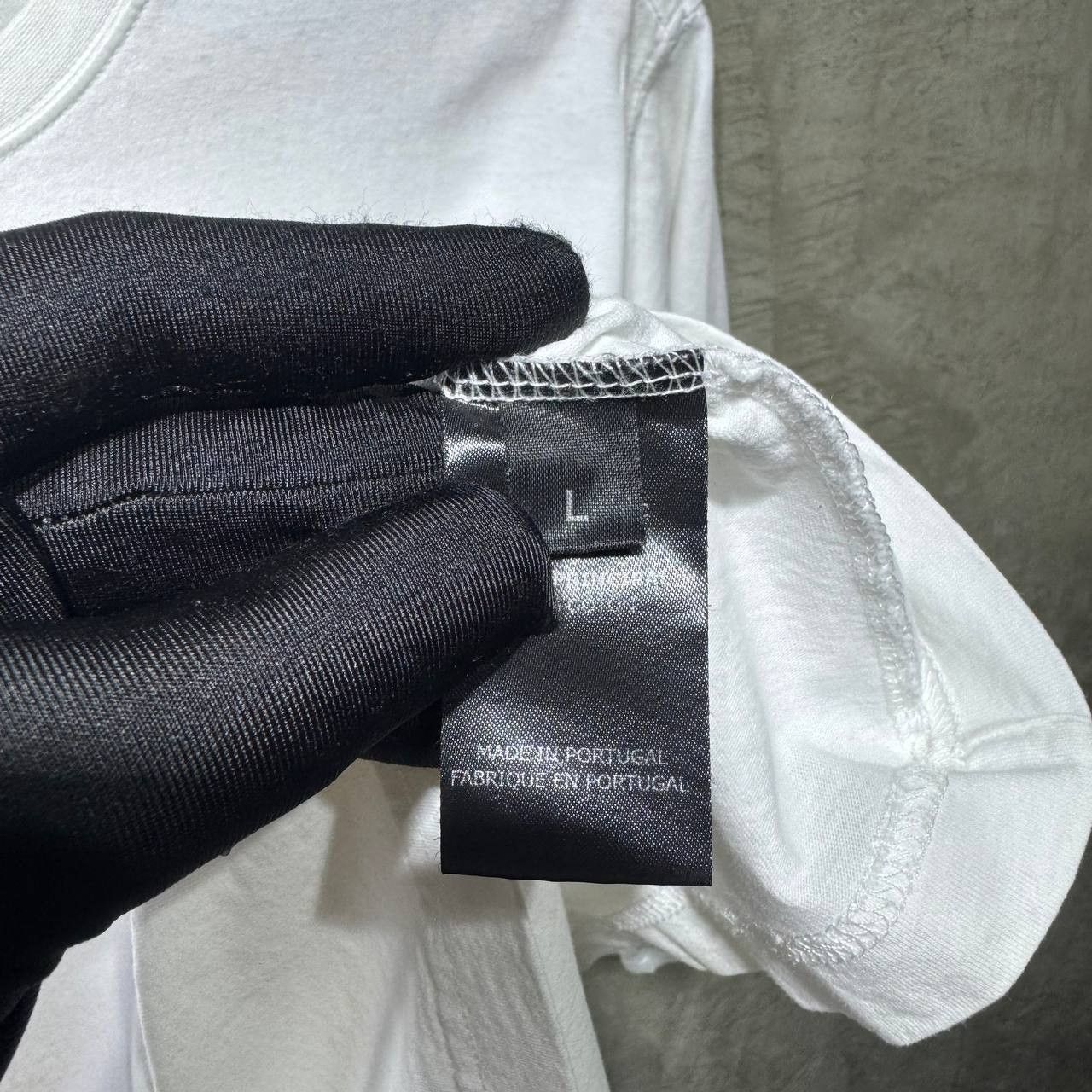 Vetements Vetements “Love Is…” Tee Size US L / EU 52-54 / 3 - 7 Thumbnail