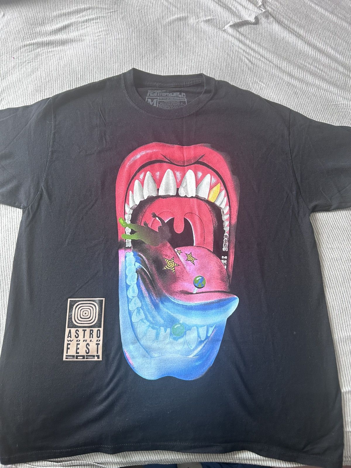 Travis Scott Travis Scott astroworld fest Size US M / EU 48-50 / 2 - 1 Thumbnail