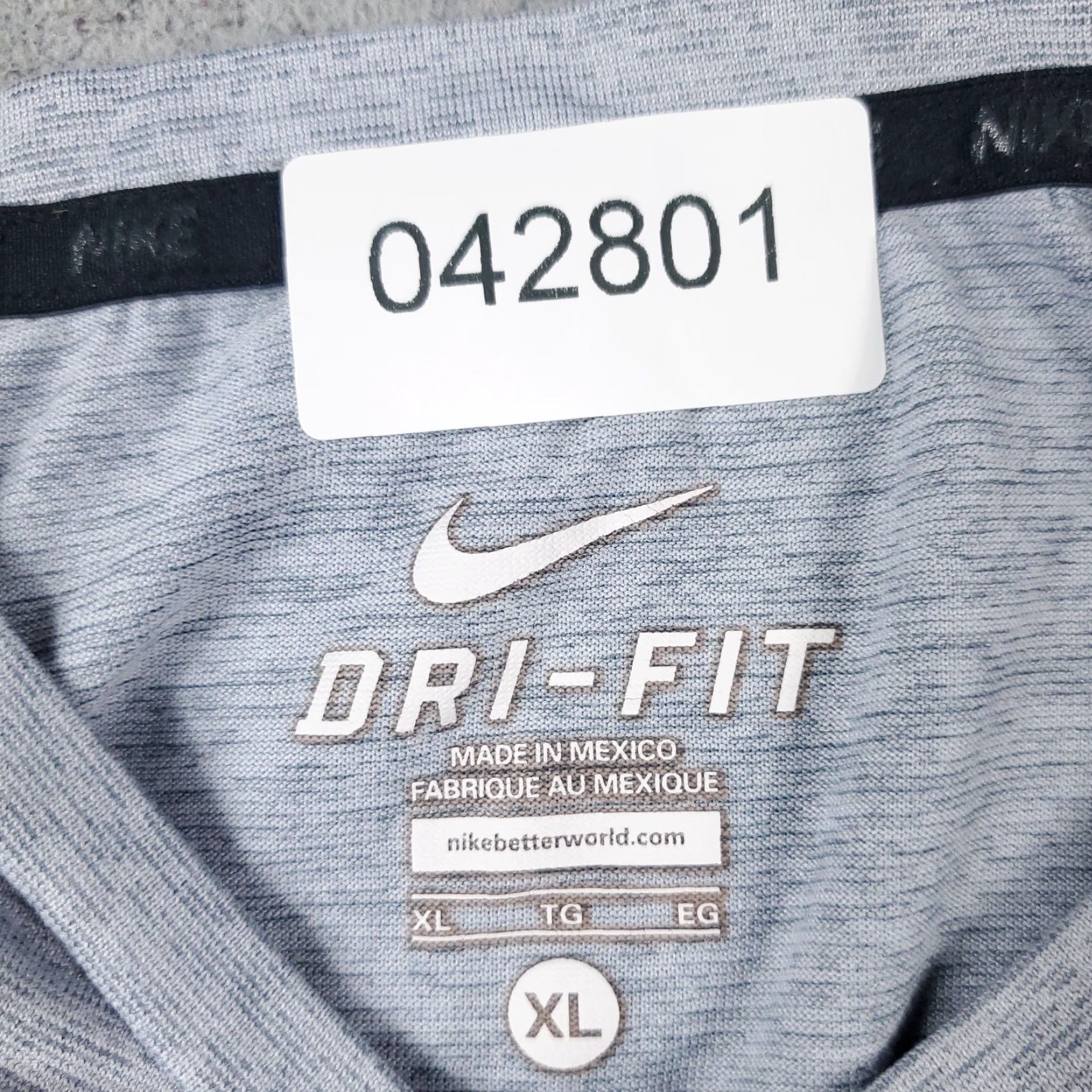 Nike Nike T Shirt Mens XL Gray Swoosh Running Active Gym Short Sleeve Size US XL / EU 56 / 4 - 8 Thumbnail