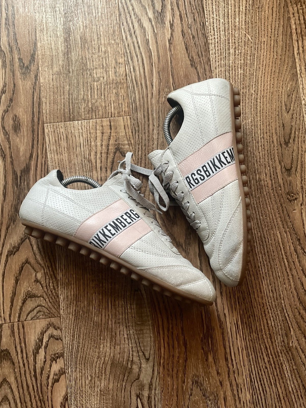 Dirk Bikkembergs Vintage Bikkembergs Soccer White Leather Low Cut Trainers Size US 9 / IT 39 - 2 Thumbnail