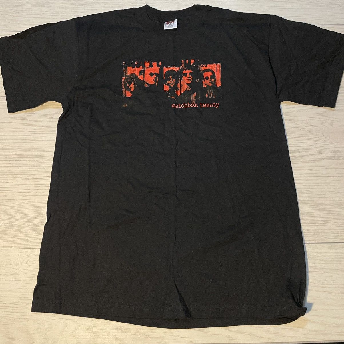 Vintage Matchbox Twenty 2001 mad season official tour merch t shirt Size US L / EU 52-54 / 3 - 2 Thumbnail
