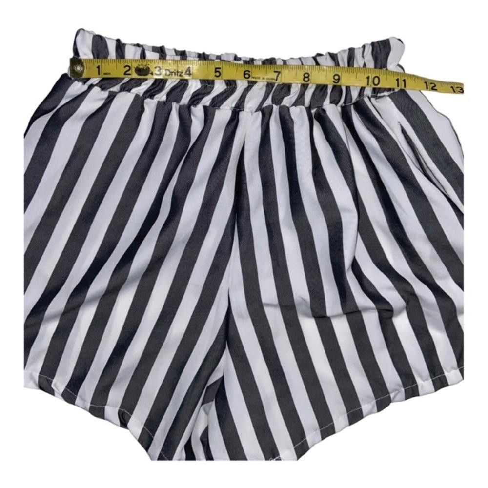 Designer Striped High Waist Shorts Size Small Size 28" / US 6 / IT 42 - 3 Thumbnail