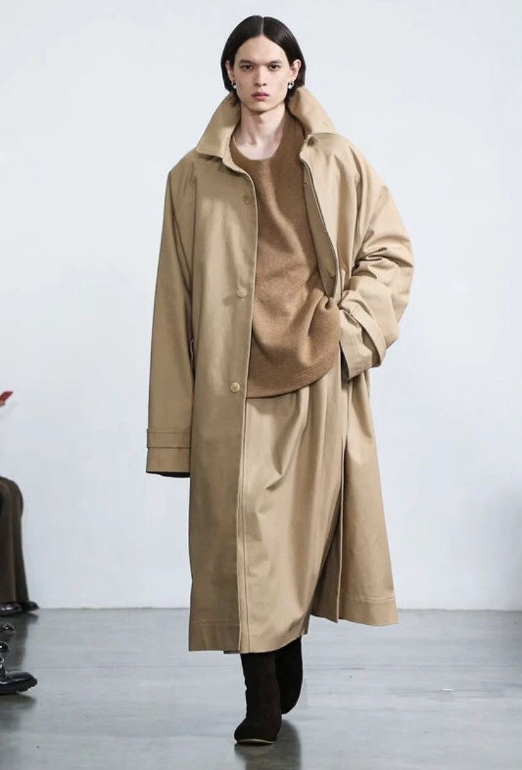 Hed Mayner HED MAYNER FW22 Runway Raglan Cotton Trench Coat in Camel Size US S / EU 44-46 / 1 - 10 Thumbnail