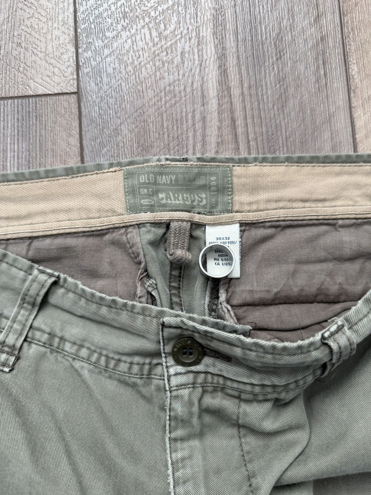 Old Navy y2k military green baggy cargo pants from old navy Size US 30 / EU 46 - 4 Thumbnail