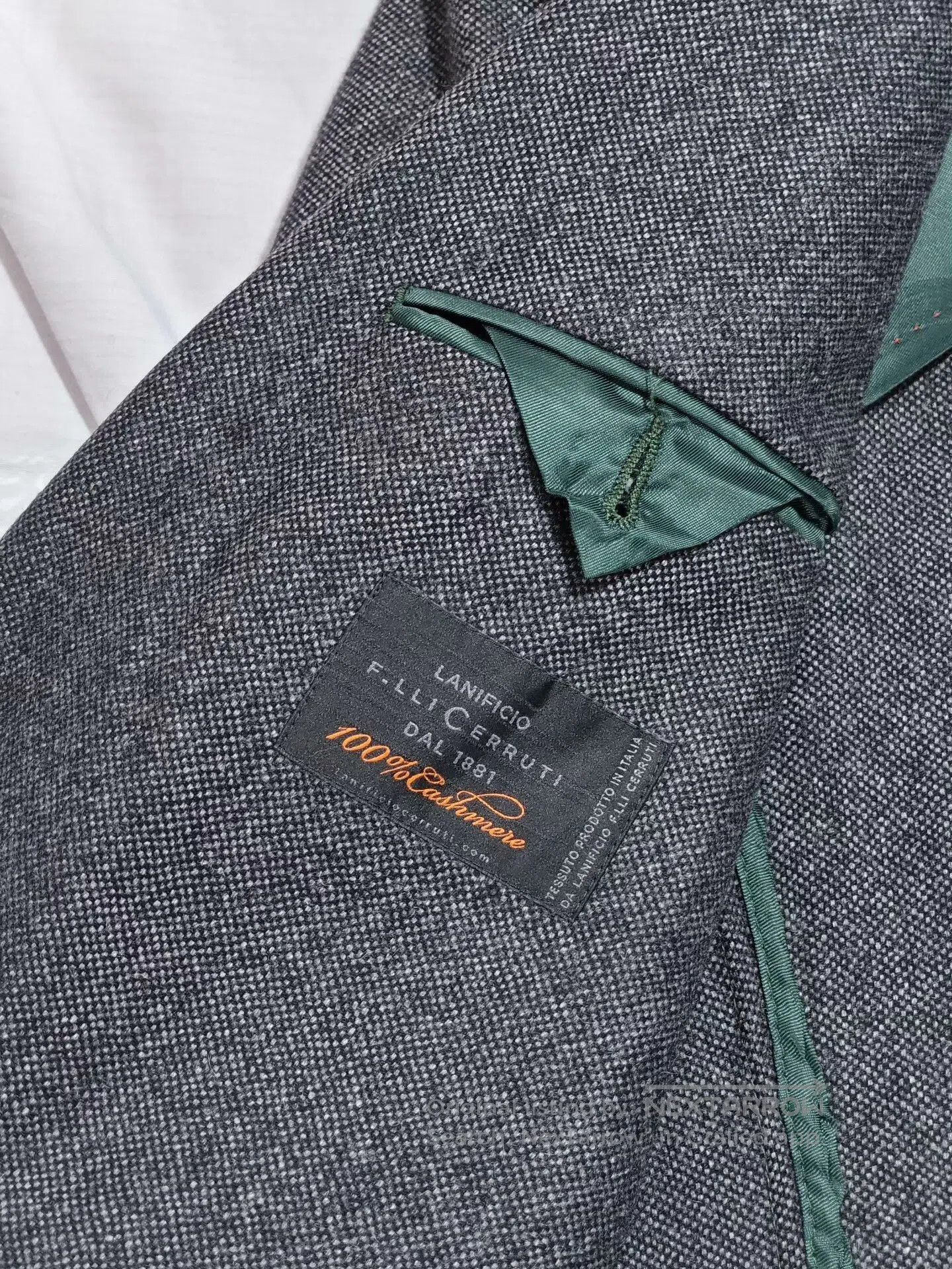 Cerruti 1881 Italian Cashmere Blazer by Cerruti 1881. Size US M / EU 48-50 / 2 - 6 Thumbnail