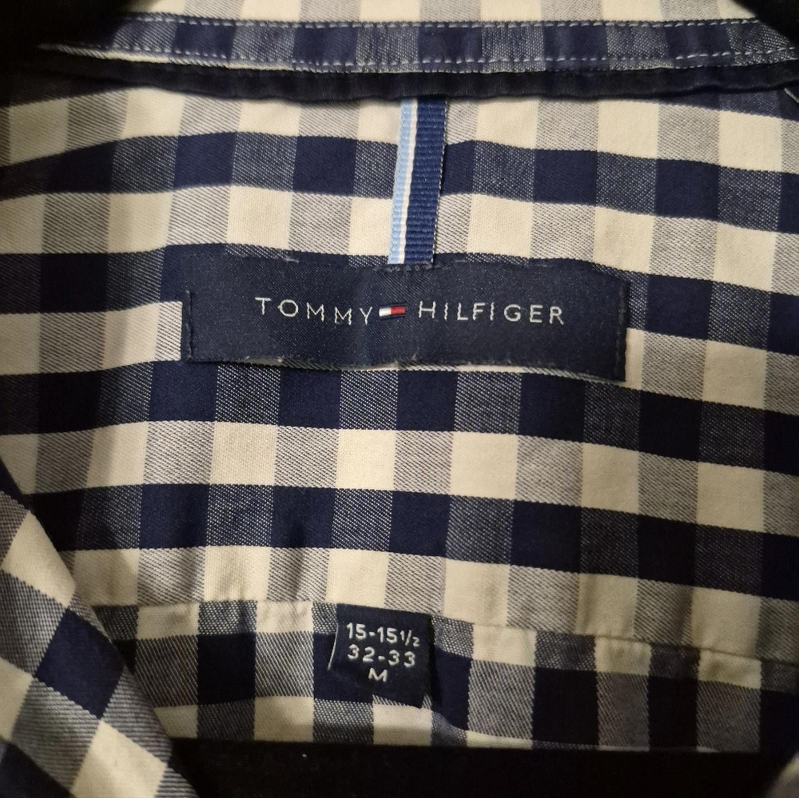 Tommy Hilfiger Tommy Hilfiger Navy/White Plaid Shirt Regular Fit 15-15 1/2 Size US M / EU 48-50 / 2 - 2 Thumbnail