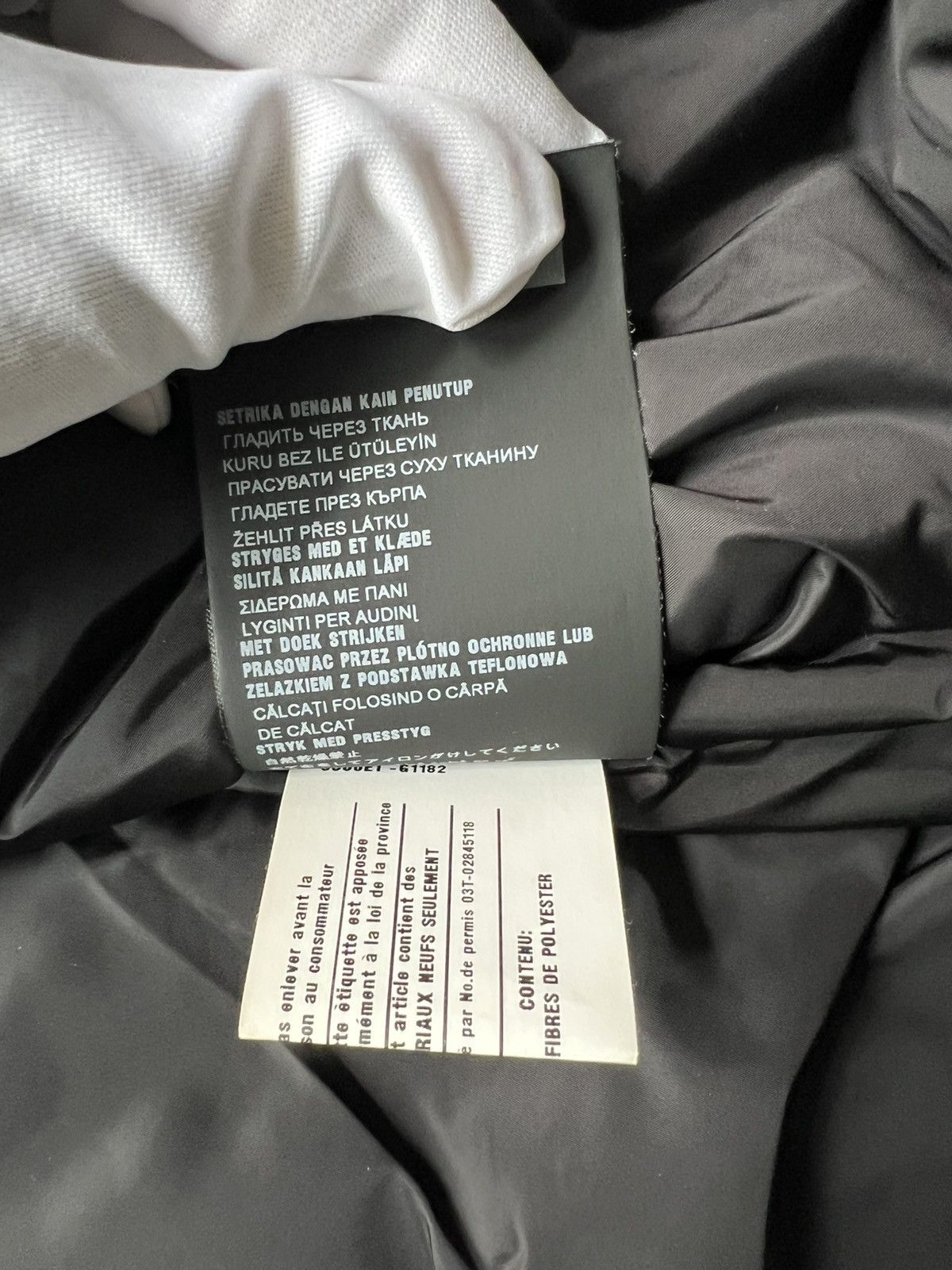 Prada Impossible True Love Padded Nylon Shirt Fall 2018 Size US L / EU 52-54 / 3 - 12 Thumbnail
